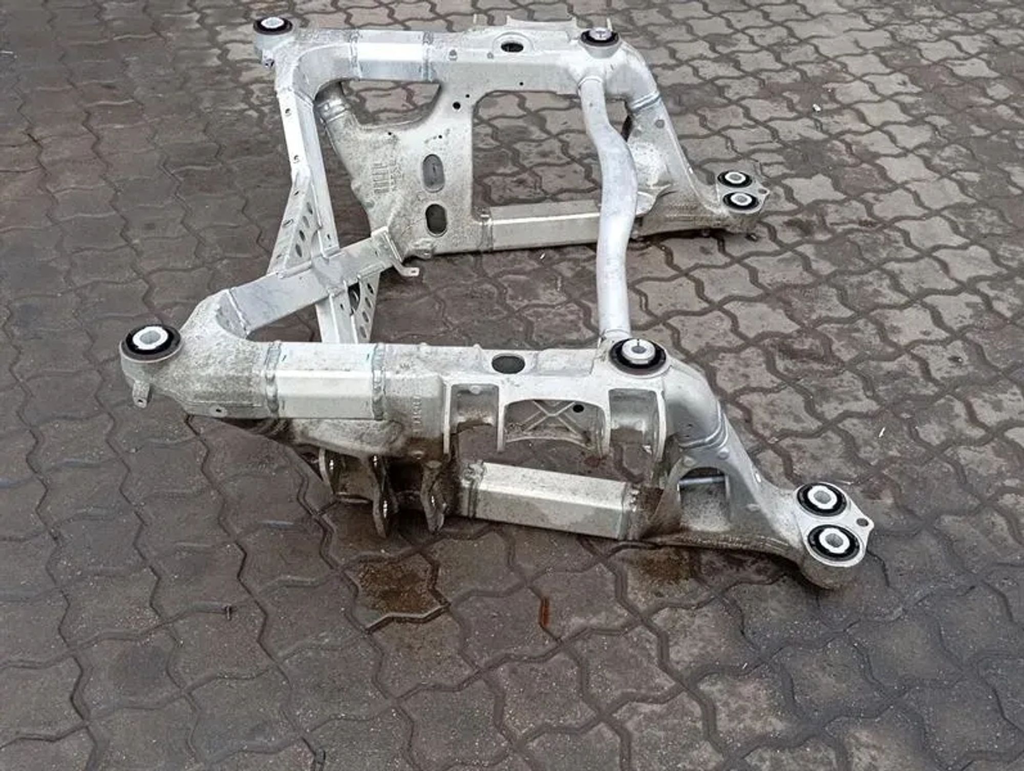 Подрамник  Задний Aston Martin Rapide, 525000 рублей, Москва