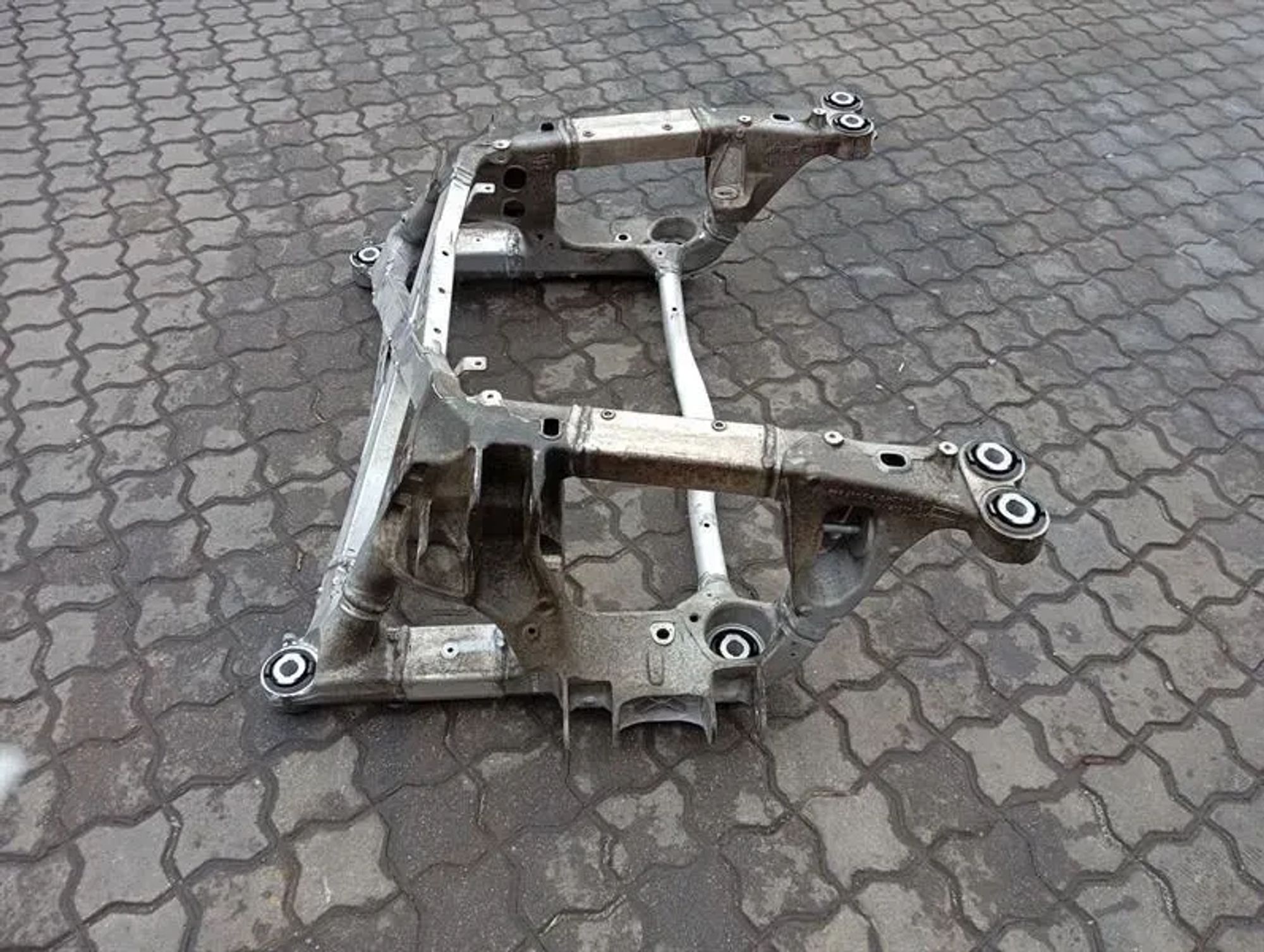 https://ycs.partsauto.market/partsauto-images/thmbs/h353NjtZg3VDP19b5HMt7LlpbQ93/1c35568a06de98f4cdb54ea4b5773a58/76f629cabefbd99c431aa0e100ee7563.jpg
