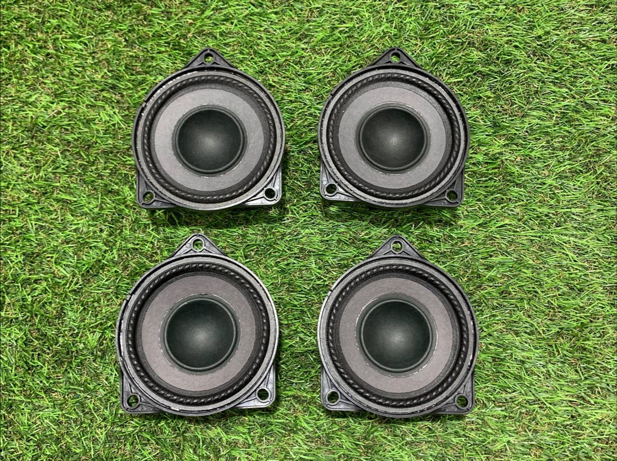 https://ycs.partsauto.market/partsauto-images/thmbs/h353NjtZg3VDP19b5HMt7LlpbQ93/1ce5a9a2c9cd6eb375b2941e2e7b0fbb/f92abef8625708a3d99351e84cf3945b.jpg