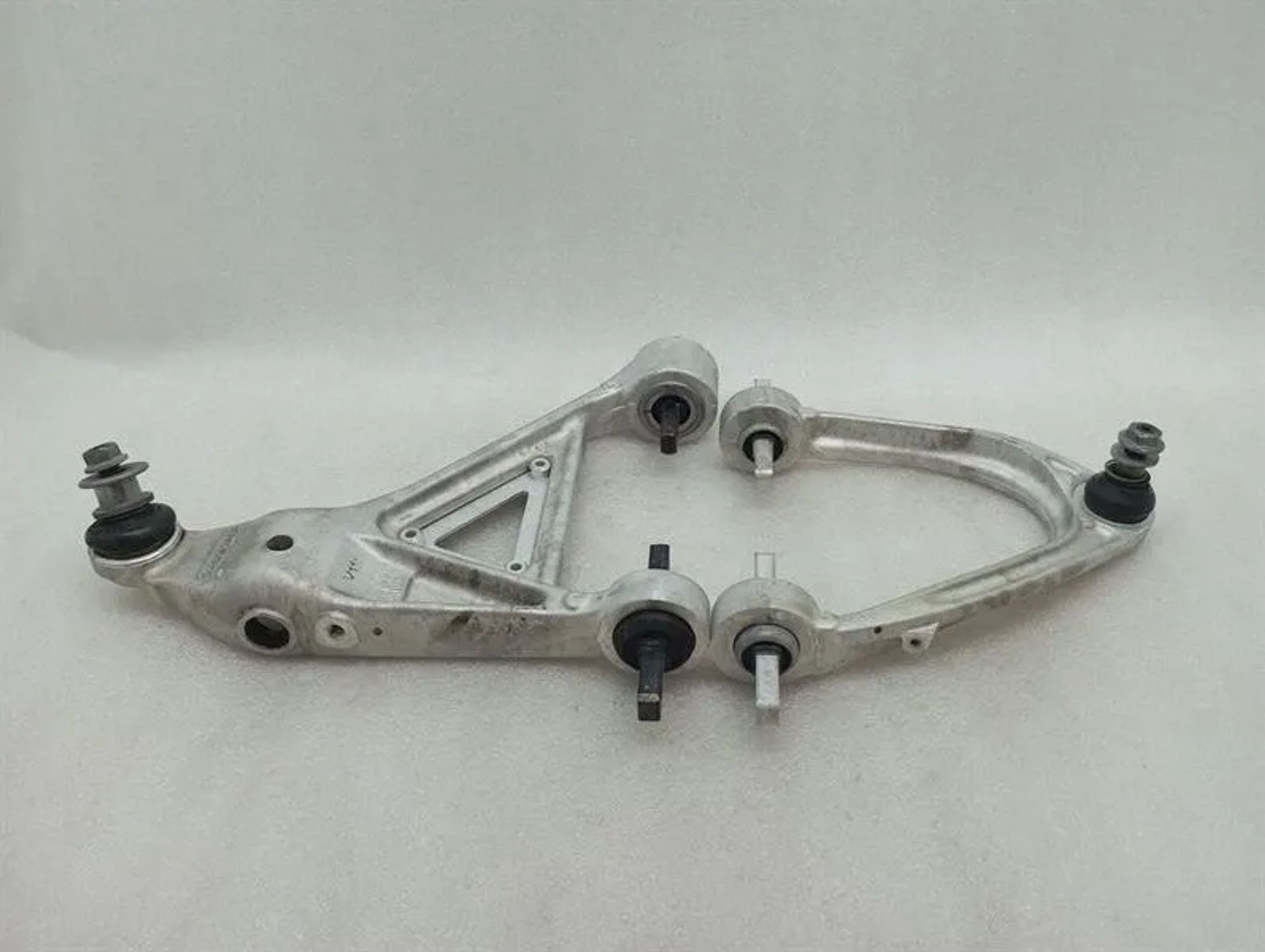 Тормозной кулак с рычагами Ferrari 812 Superfast F152M, 375000 рублей, Москва