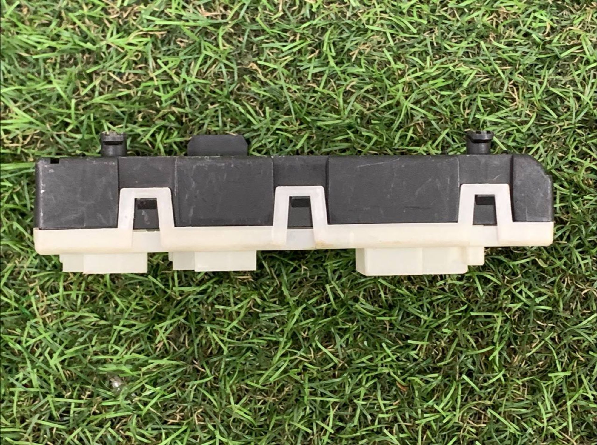 https://ycs.partsauto.market/partsauto-images/thmbs/h353NjtZg3VDP19b5HMt7LlpbQ93/202f680f8cb46be6766e64a14fae5677/94c52c06348982e322839d3177fcccfb.jpg