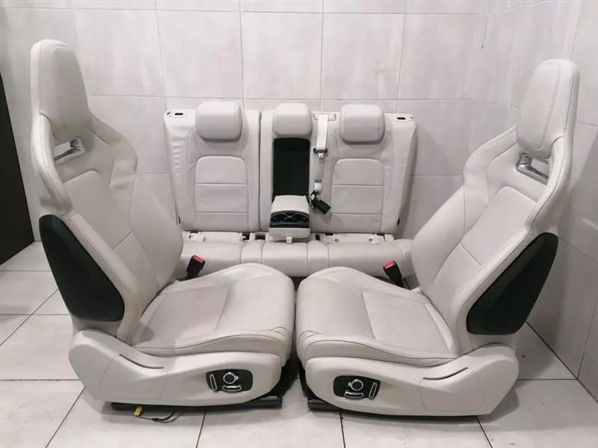 КОВШЕОБРАЗНЫЕ СИДЕНЬЯ JAGUAR i-PACE X590 EV400, 445000 рублей, Москва