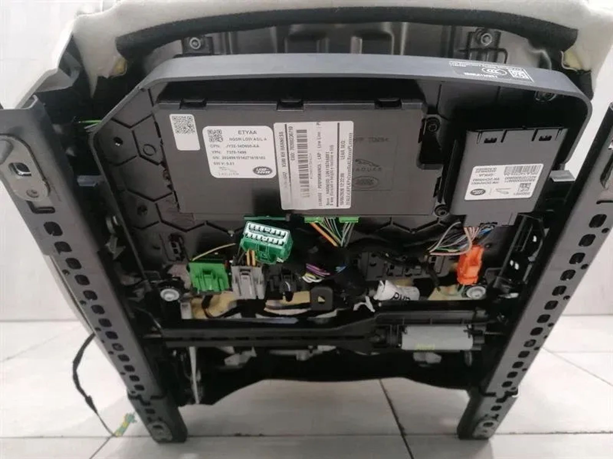 КОВШЕОБРАЗНЫЕ СИДЕНЬЯ JAGUAR i-PACE X590 EV400, 445000 рублей, Москва