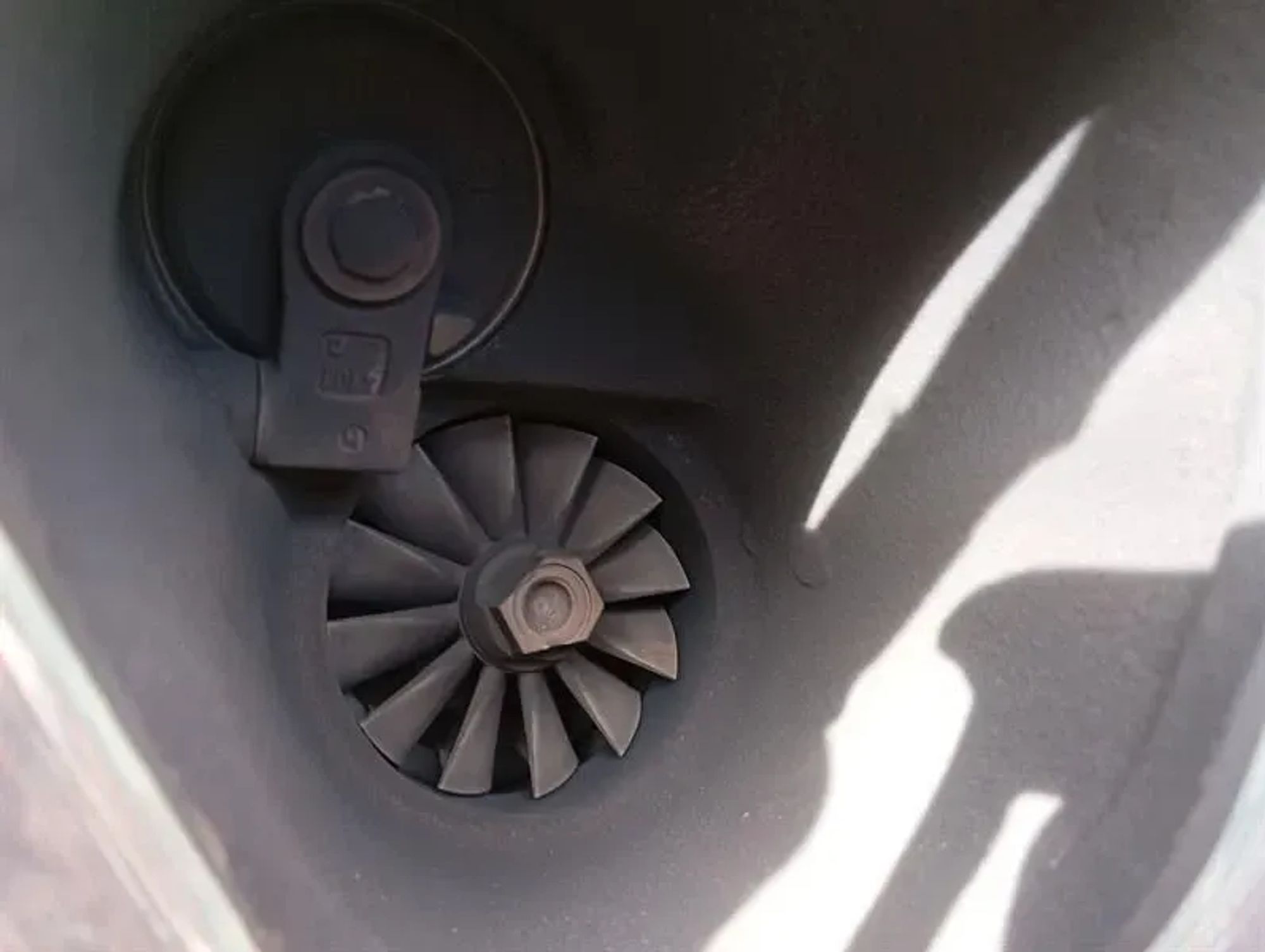 https://ycs.partsauto.market/partsauto-images/thmbs/h353NjtZg3VDP19b5HMt7LlpbQ93/21166b15772839f30b52757a35dca462/c3f844c36950644e03f542d5a8aba861.jpg