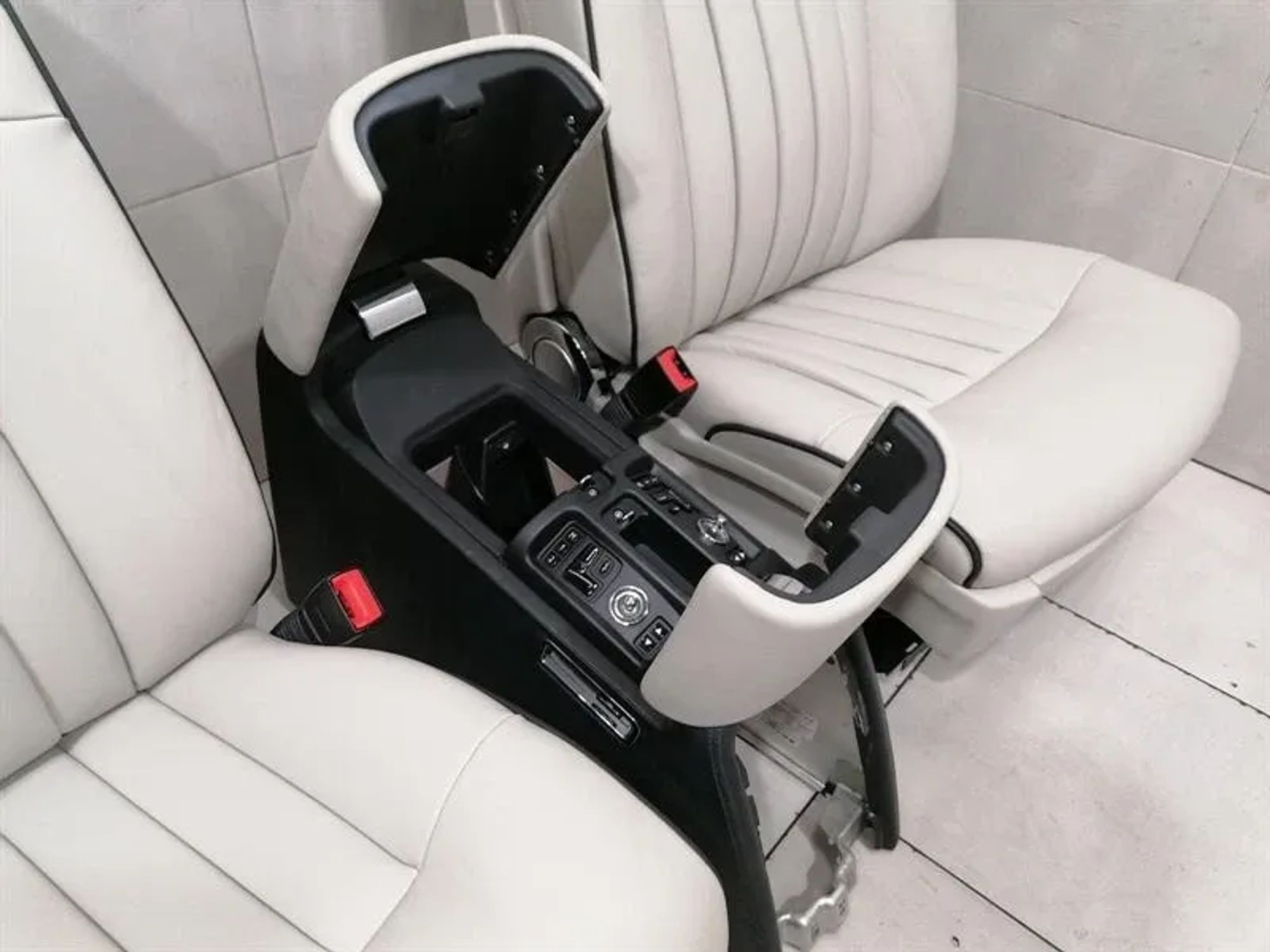 Сиденья задние ROLLS ROYCE PHANTOM MK7 VII НА 7, 515000 рублей, Москва