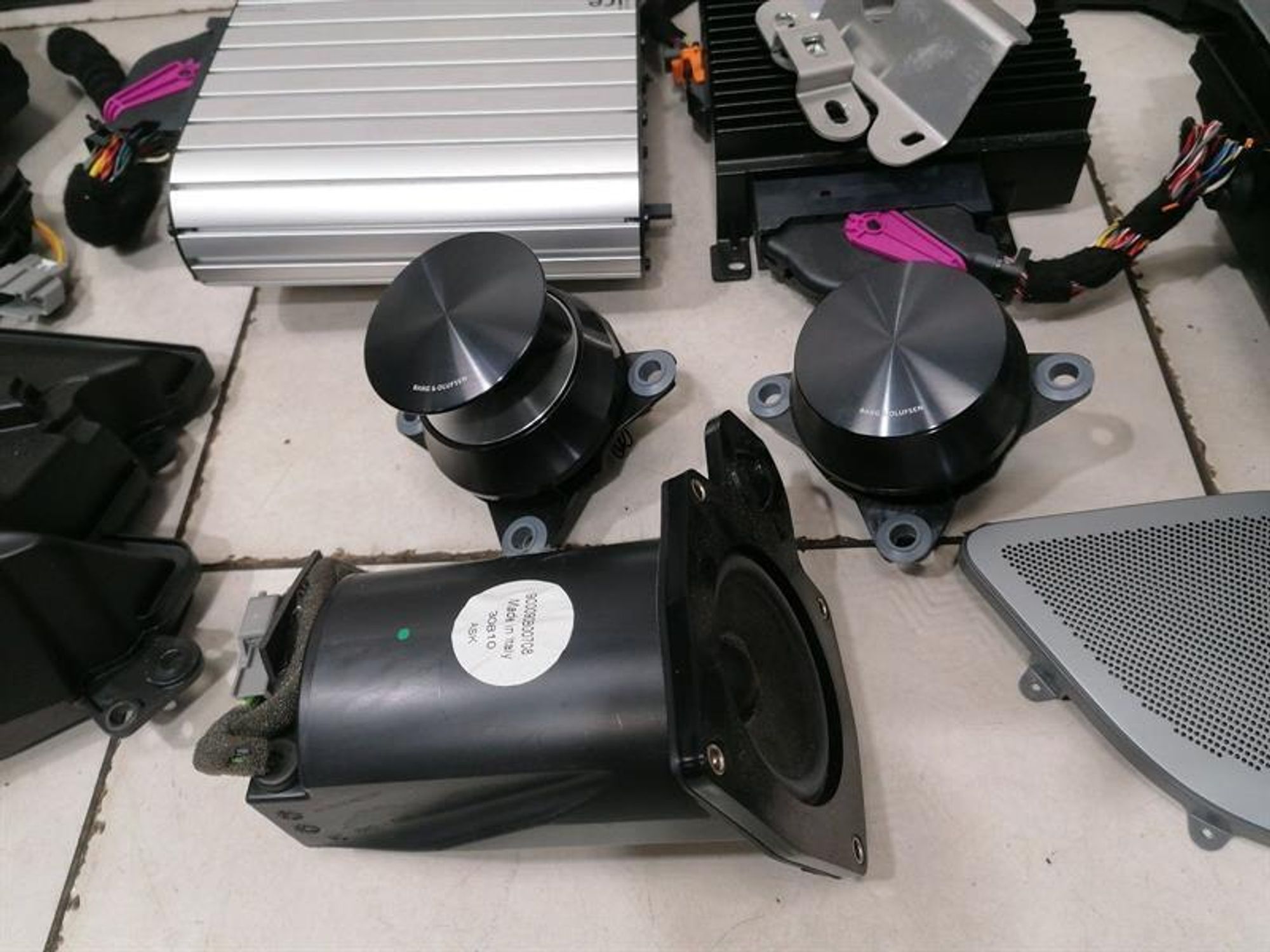 Автоакустика комплект BANG & OLUFSEN Aston Martin Rapide I 2012, 350000 рублей, Москва