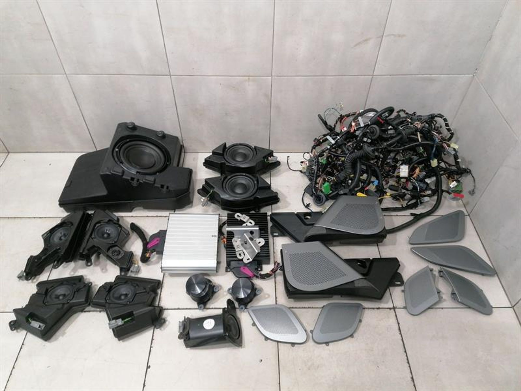 Автоакустика комплект BANG & OLUFSEN Aston Martin Rapide I 2012, 350000 рублей, Москва