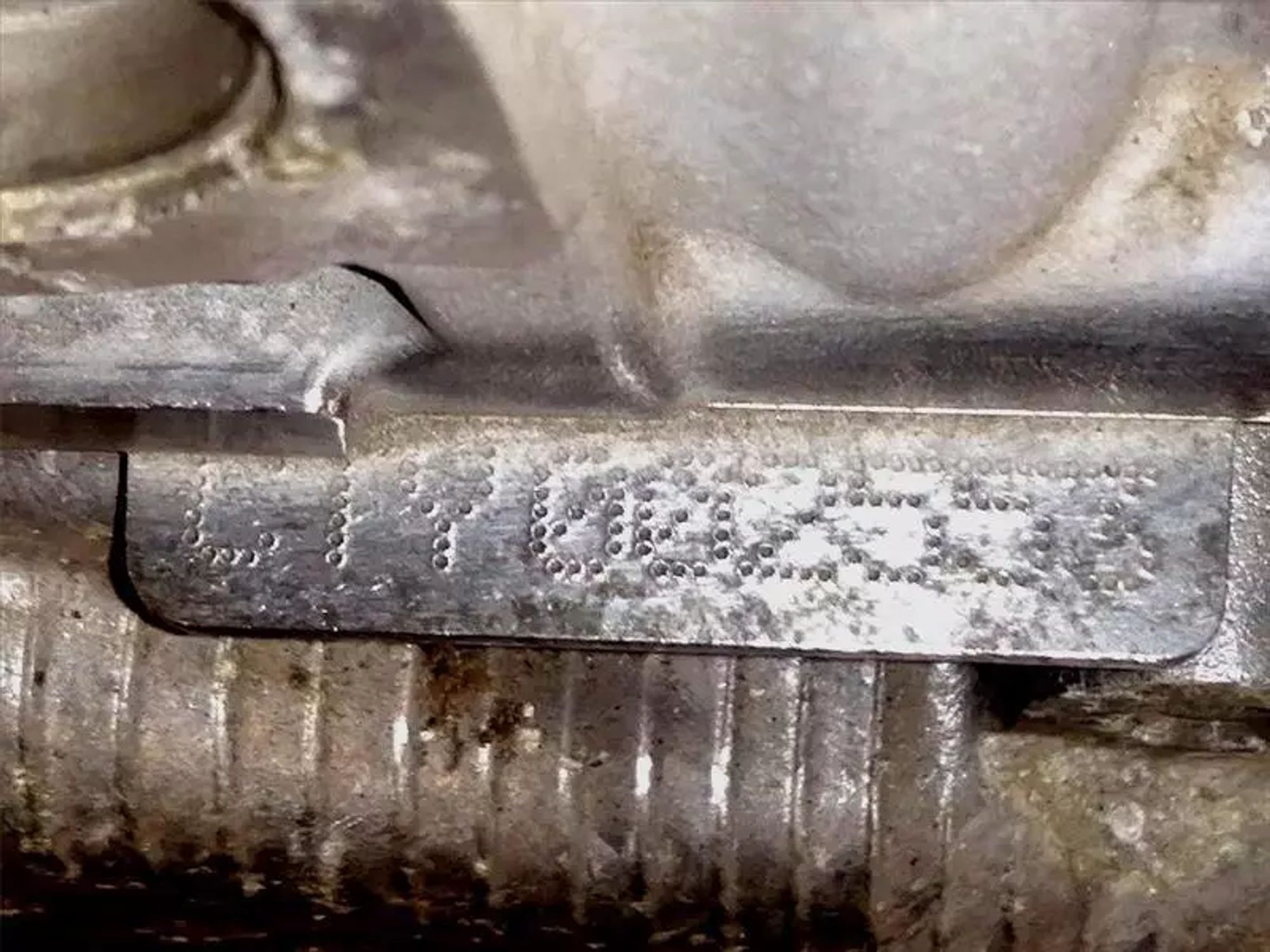 https://ycs.partsauto.market/partsauto-images/thmbs/h353NjtZg3VDP19b5HMt7LlpbQ93/258275e069c1100d2fccd2678deb62e7/87dbdcb884a90be9133761304b03f1b5.jpg