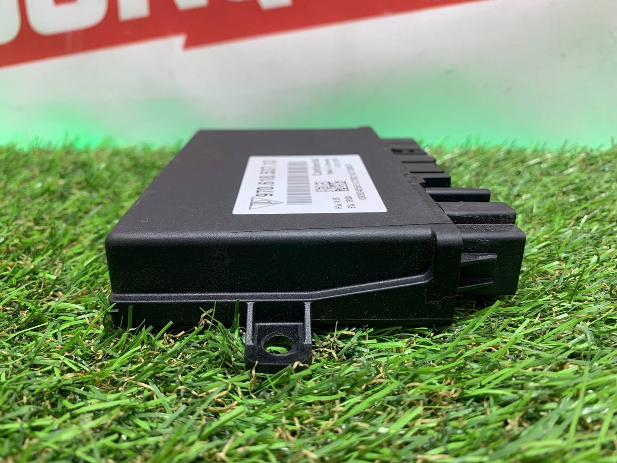 https://ycs.partsauto.market/partsauto-images/thmbs/h353NjtZg3VDP19b5HMt7LlpbQ93/26117705be9b0d45babe546b211b23e2/b17d2e3471eb619eba6cc41dc1e7dce1.jpg