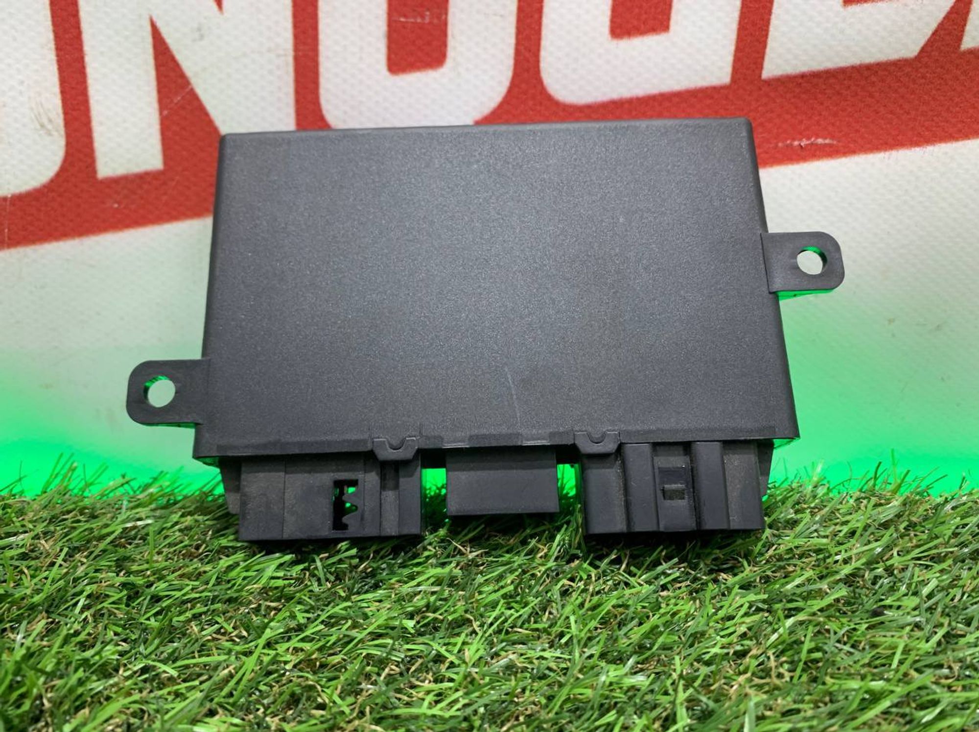 https://ycs.partsauto.market/partsauto-images/thmbs/h353NjtZg3VDP19b5HMt7LlpbQ93/26117705be9b0d45babe546b211b23e2/f2105674a22fc5230a8157328b49441e.jpg