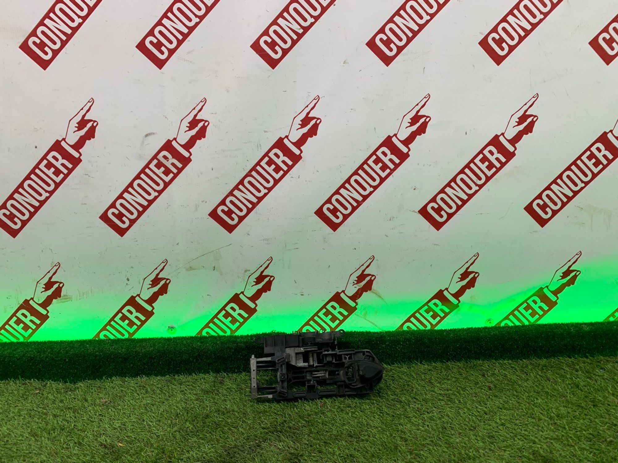 Кронштейн ручки правой BMW F10 F07 F12, 1000 рублей, Москва