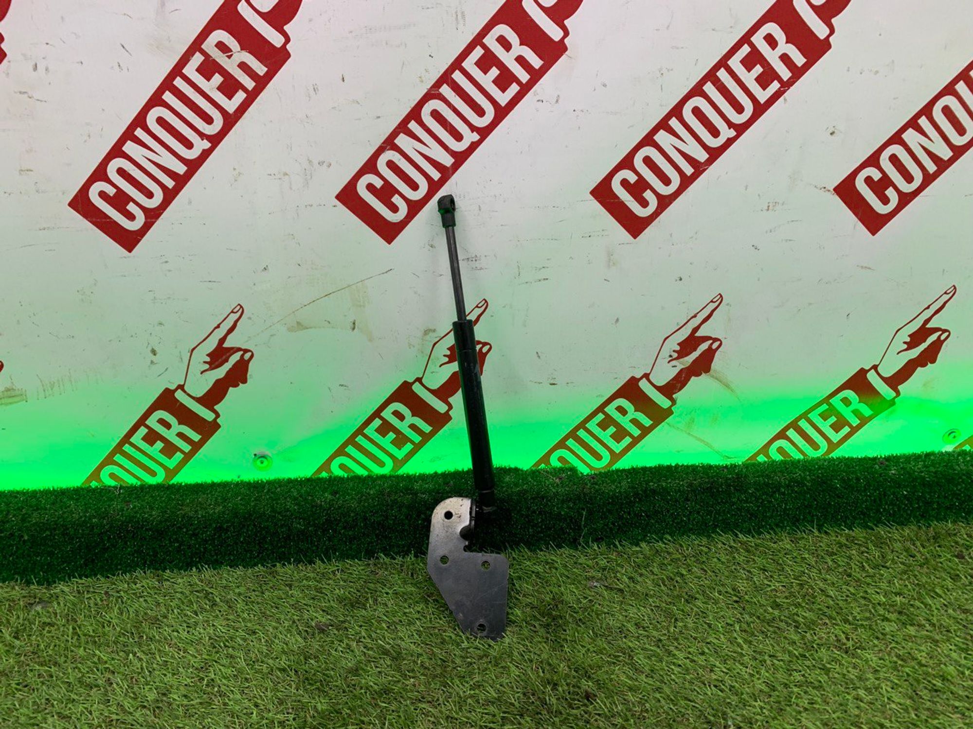 Амортизатор пола багажника BMW E70 Е71 F15 F16, 2000 рублей, Москва