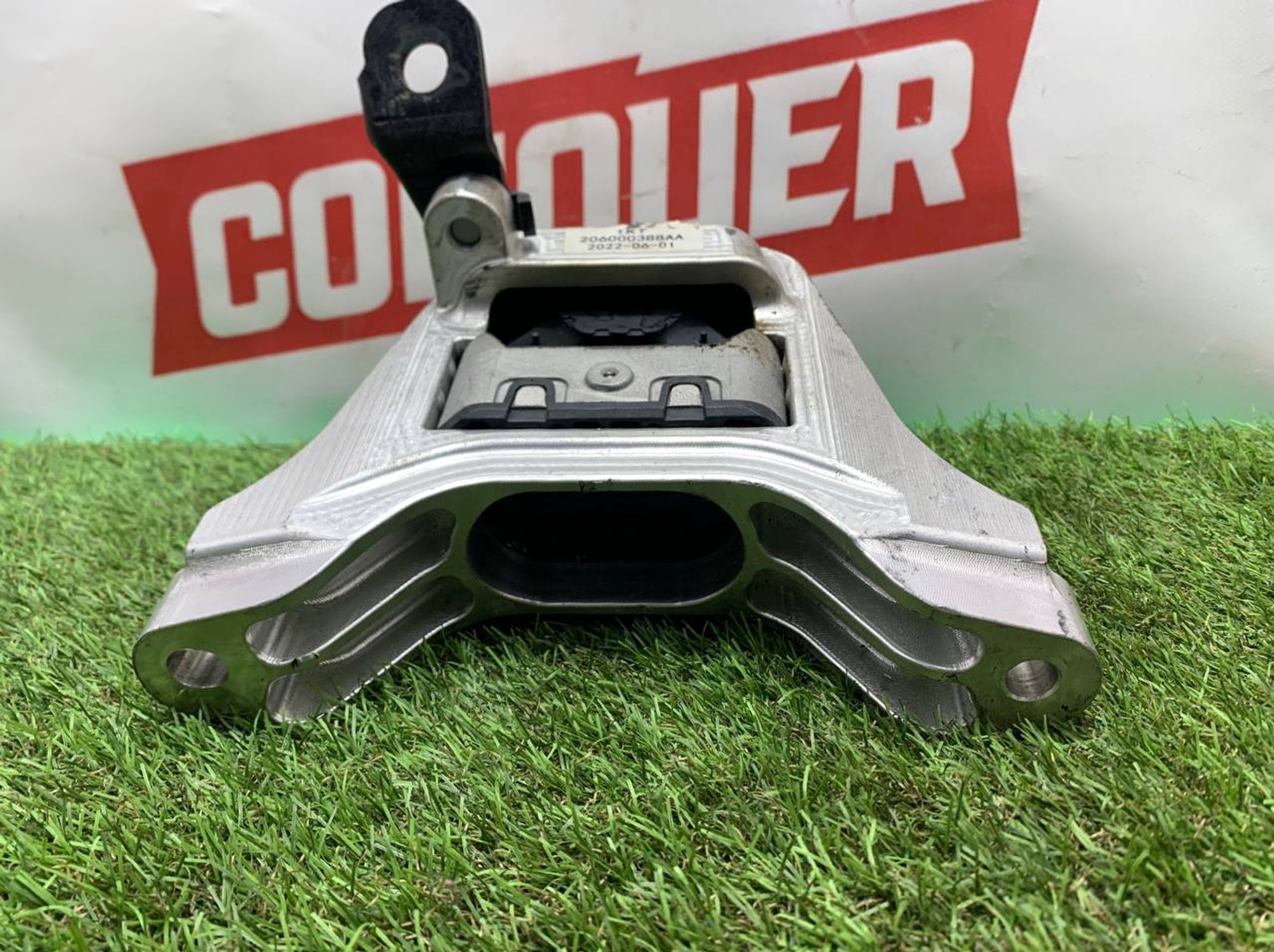 https://ycs.partsauto.market/partsauto-images/thmbs/h353NjtZg3VDP19b5HMt7LlpbQ93/27ccc242cfa105ec1846a1de8f1603e9/0f1a8c08decb0bb7afefb9c55a0ae8ce.jpg