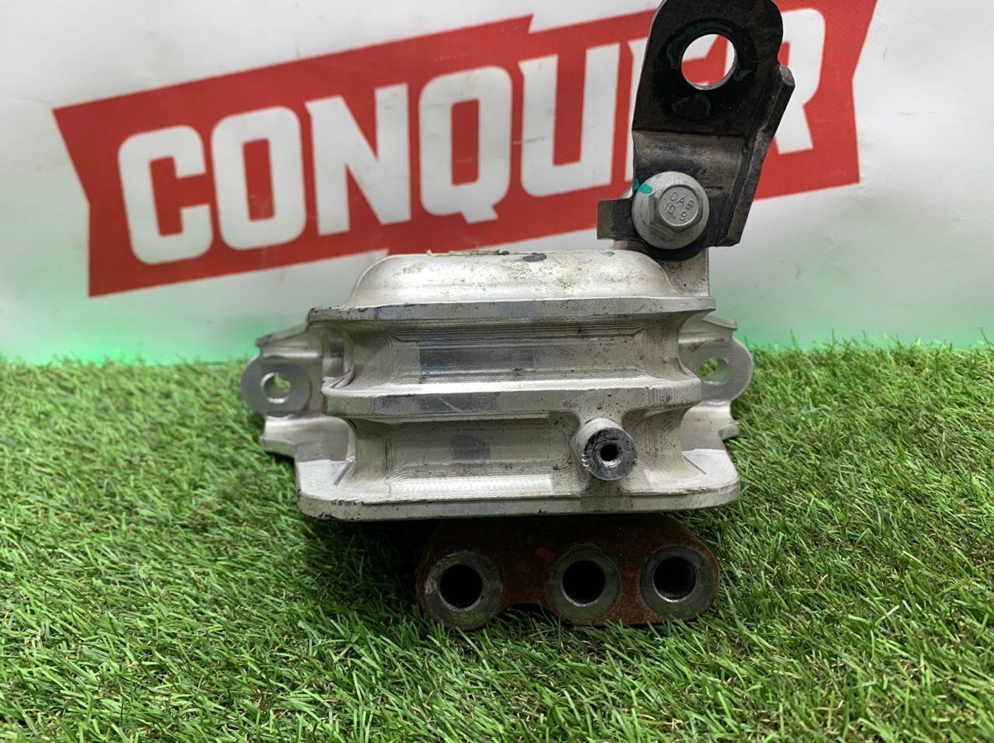 https://ycs.partsauto.market/partsauto-images/thmbs/h353NjtZg3VDP19b5HMt7LlpbQ93/27ccc242cfa105ec1846a1de8f1603e9/b0f1e5ab4f564ebb07b41df1871cc4ac.jpg