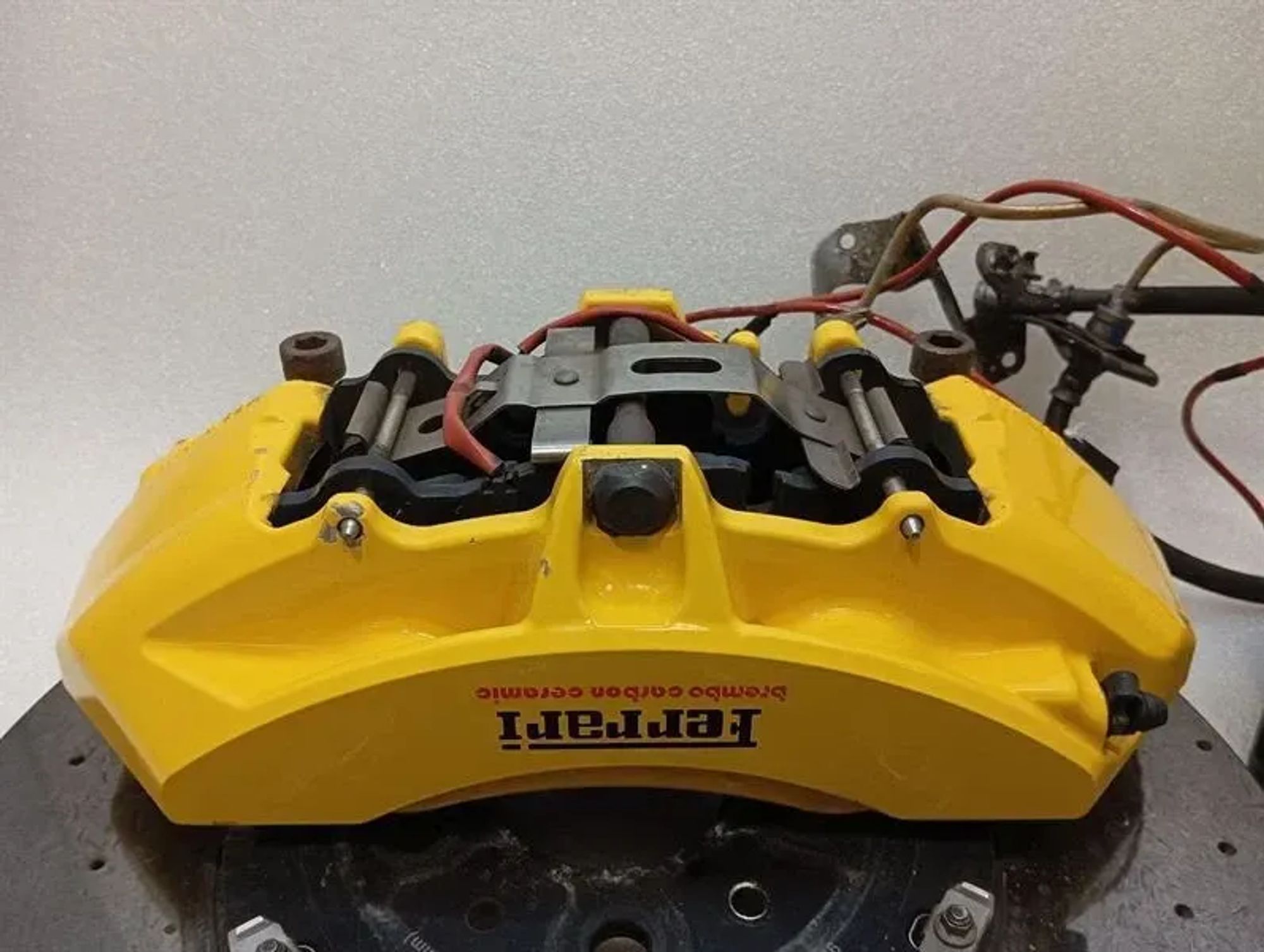 Комплект передних тормозов Ferrari FF, 850000 рублей, Москва