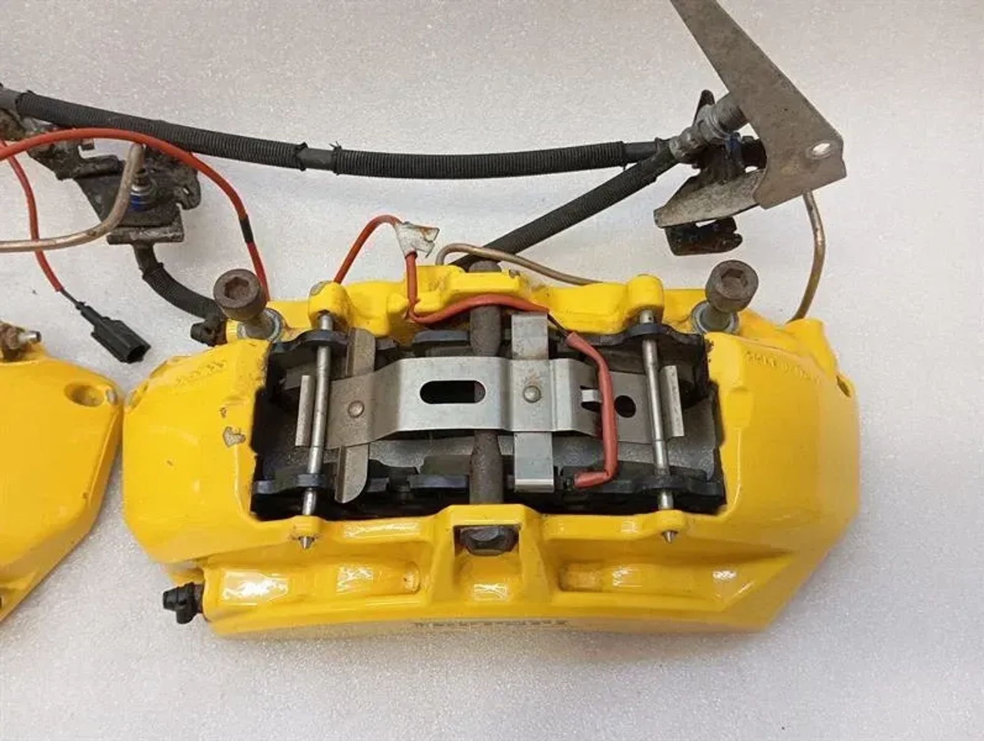 https://ycs.partsauto.market/partsauto-images/thmbs/h353NjtZg3VDP19b5HMt7LlpbQ93/287a6e4c1a255ca579530c89dca534ba/628305fc37f2f9eb8a4862e4e112f99c.jpg