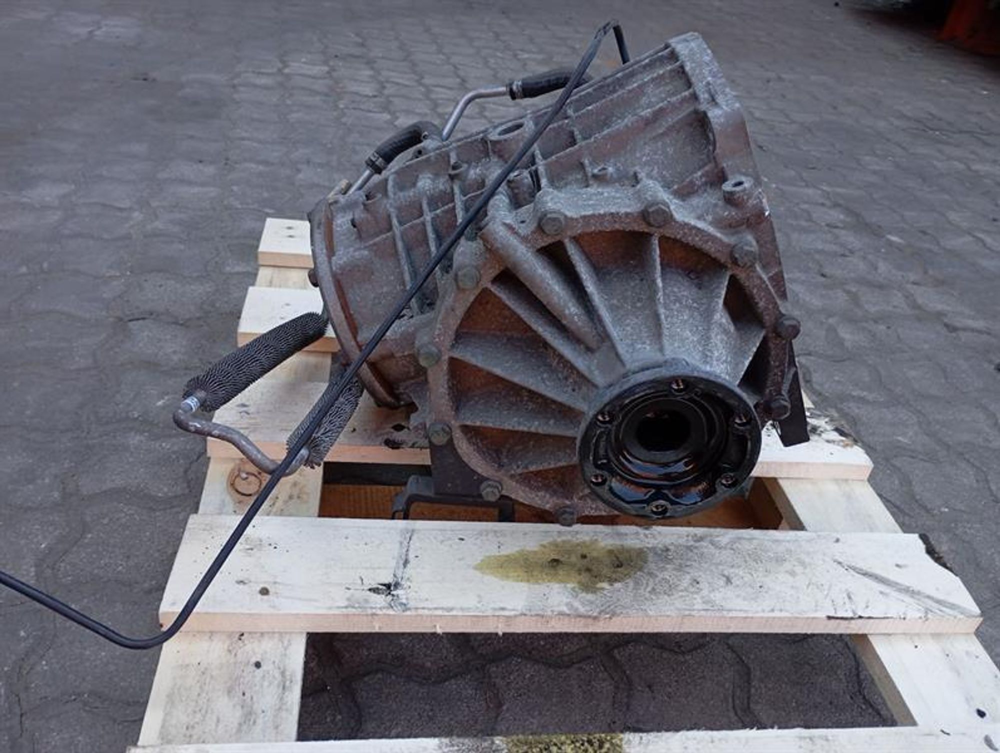 Задний дифференциал Aston Martin DB9 COUPE 4G43-4200-AA, 400000 рублей, Москва