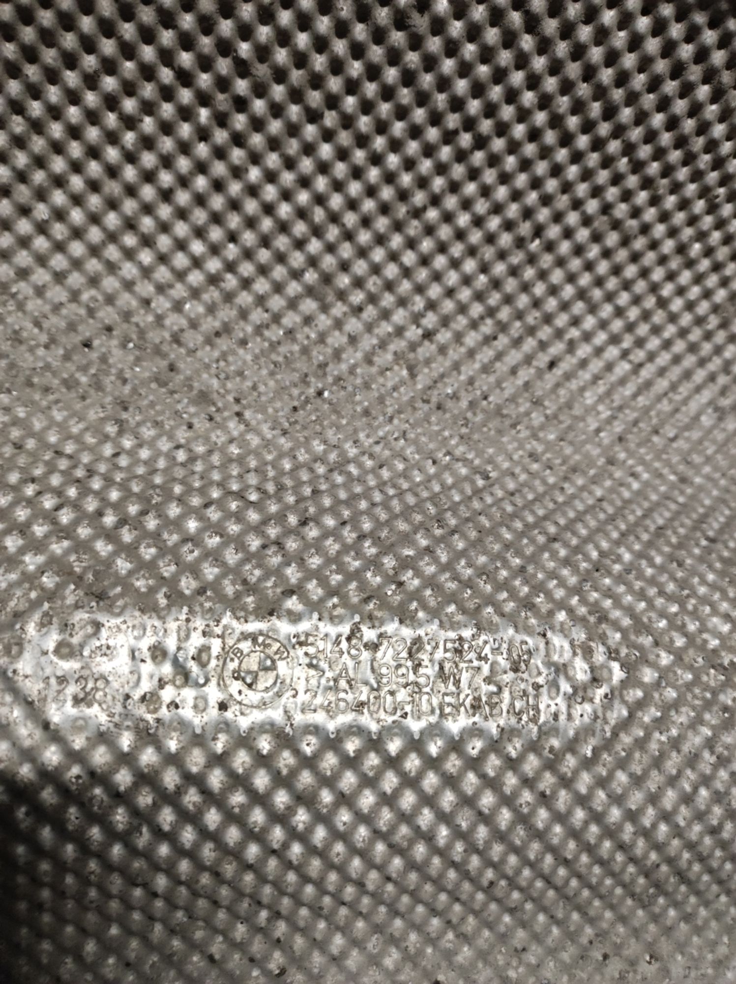 https://ycs.partsauto.market/partsauto-images/thmbs/h353NjtZg3VDP19b5HMt7LlpbQ93/29e0e51ddca4786f703f9682d3d930ff/c55ab76ffb3ba5fe3078278c1c3c7c07.jpg