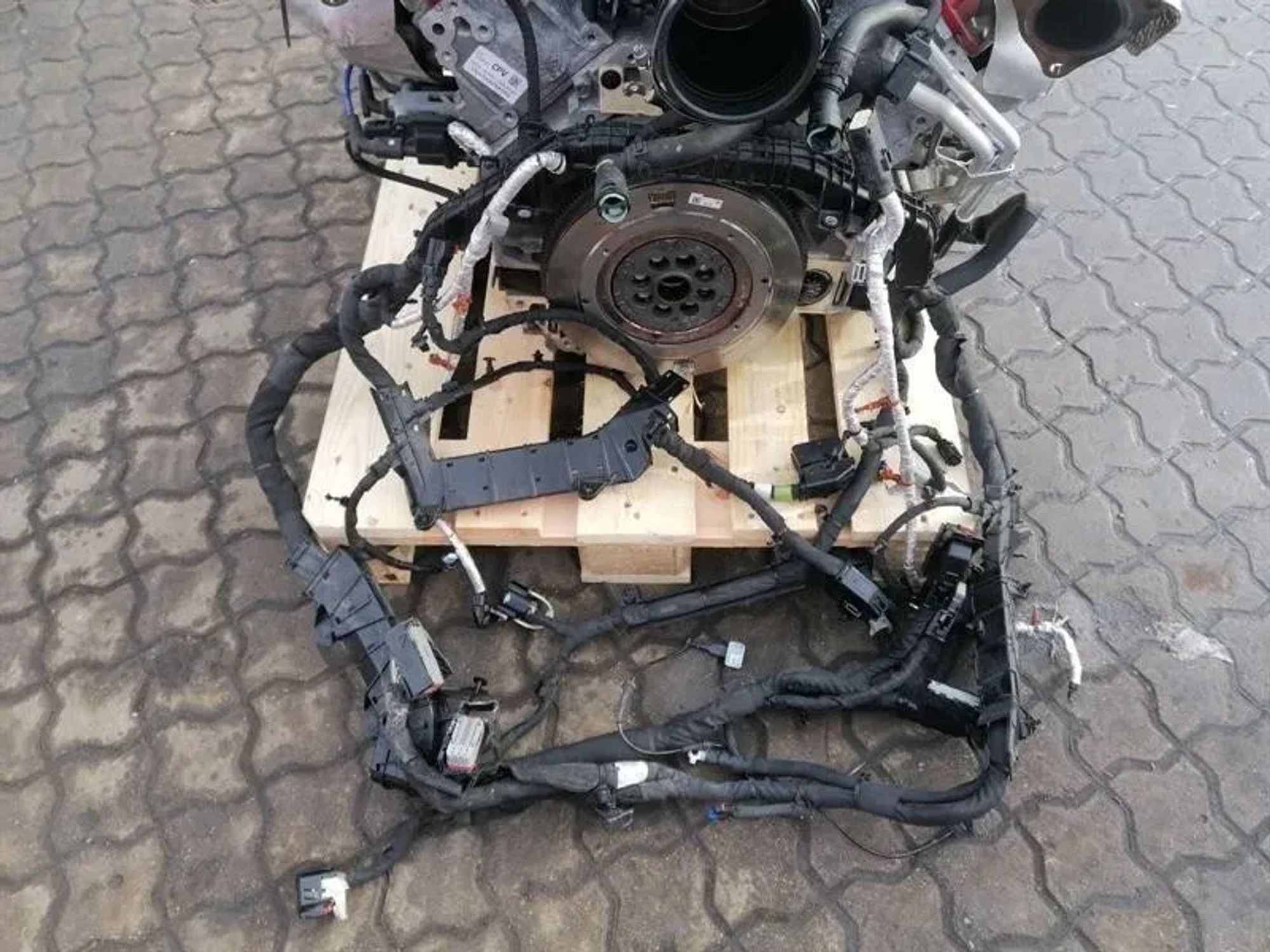 https://ycs.partsauto.market/partsauto-images/thmbs/h353NjtZg3VDP19b5HMt7LlpbQ93/2c729c85fb8ac7f137e84028c8e10144/517c46e787d5a02ca6c1f0c6aedfd6ed.jpg
