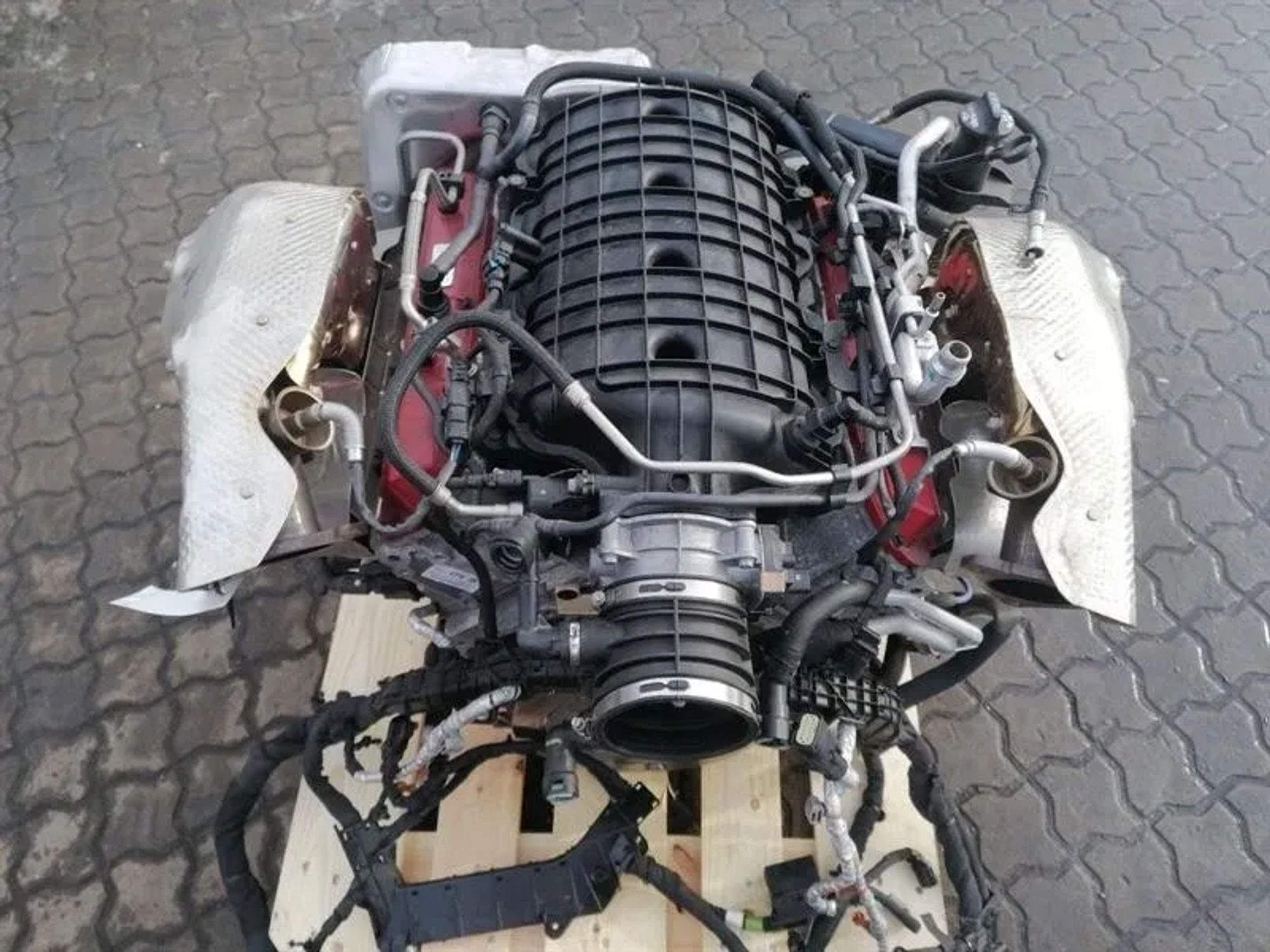 https://ycs.partsauto.market/partsauto-images/thmbs/h353NjtZg3VDP19b5HMt7LlpbQ93/2c729c85fb8ac7f137e84028c8e10144/92f1b0fc910367f998fbd9a4b3f75df5.jpg