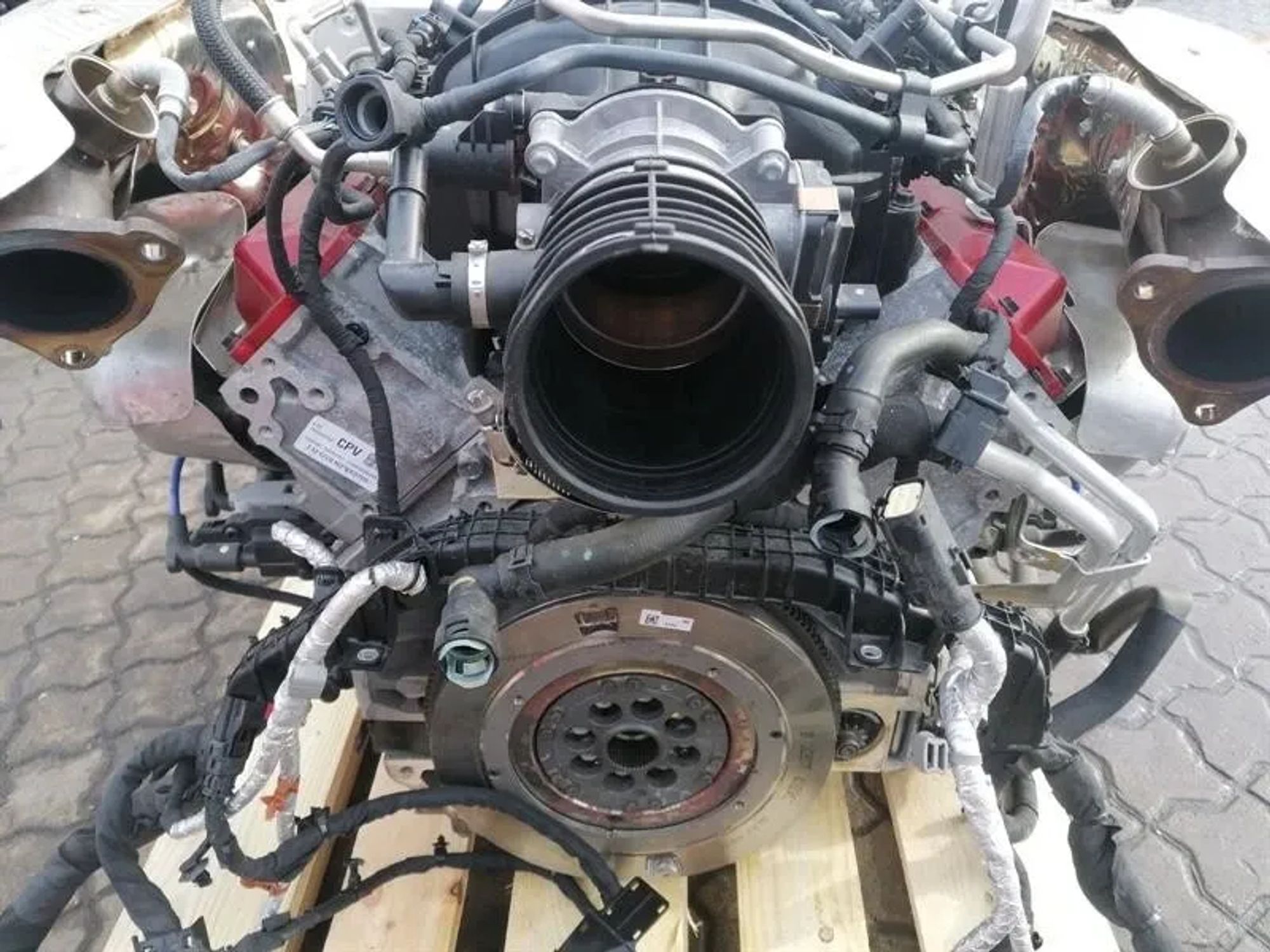 https://ycs.partsauto.market/partsauto-images/thmbs/h353NjtZg3VDP19b5HMt7LlpbQ93/2c729c85fb8ac7f137e84028c8e10144/e0515eefd8795ab9ce3ec998c5526527.jpg
