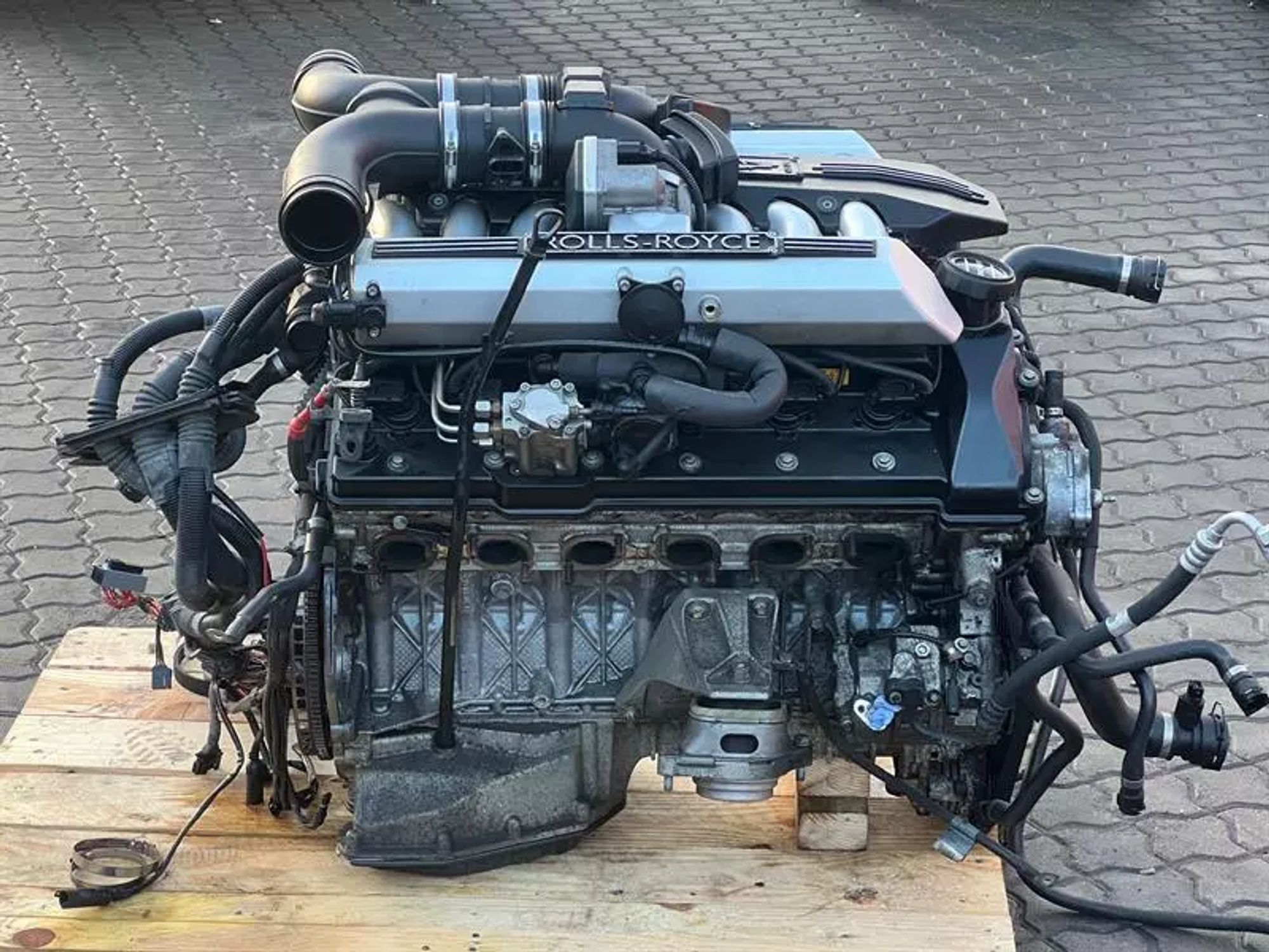 Двигатель ROLLS ROYCE PHANTOM N73B68 6.75  460HP, 2390000 рублей, Москва