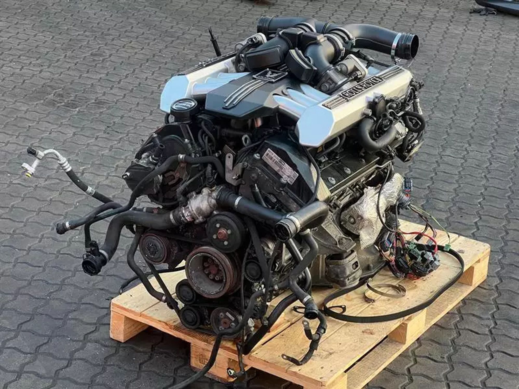 Двигатель ROLLS ROYCE PHANTOM N73B68 6.75  460HP, 2390000 рублей, Москва