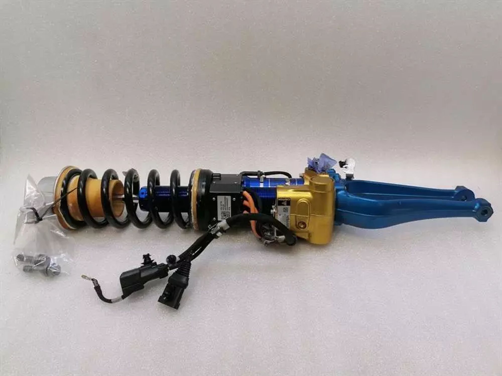 Передний амортизатор Ferrari Purosangue F175, 1250000 рублей, Москва