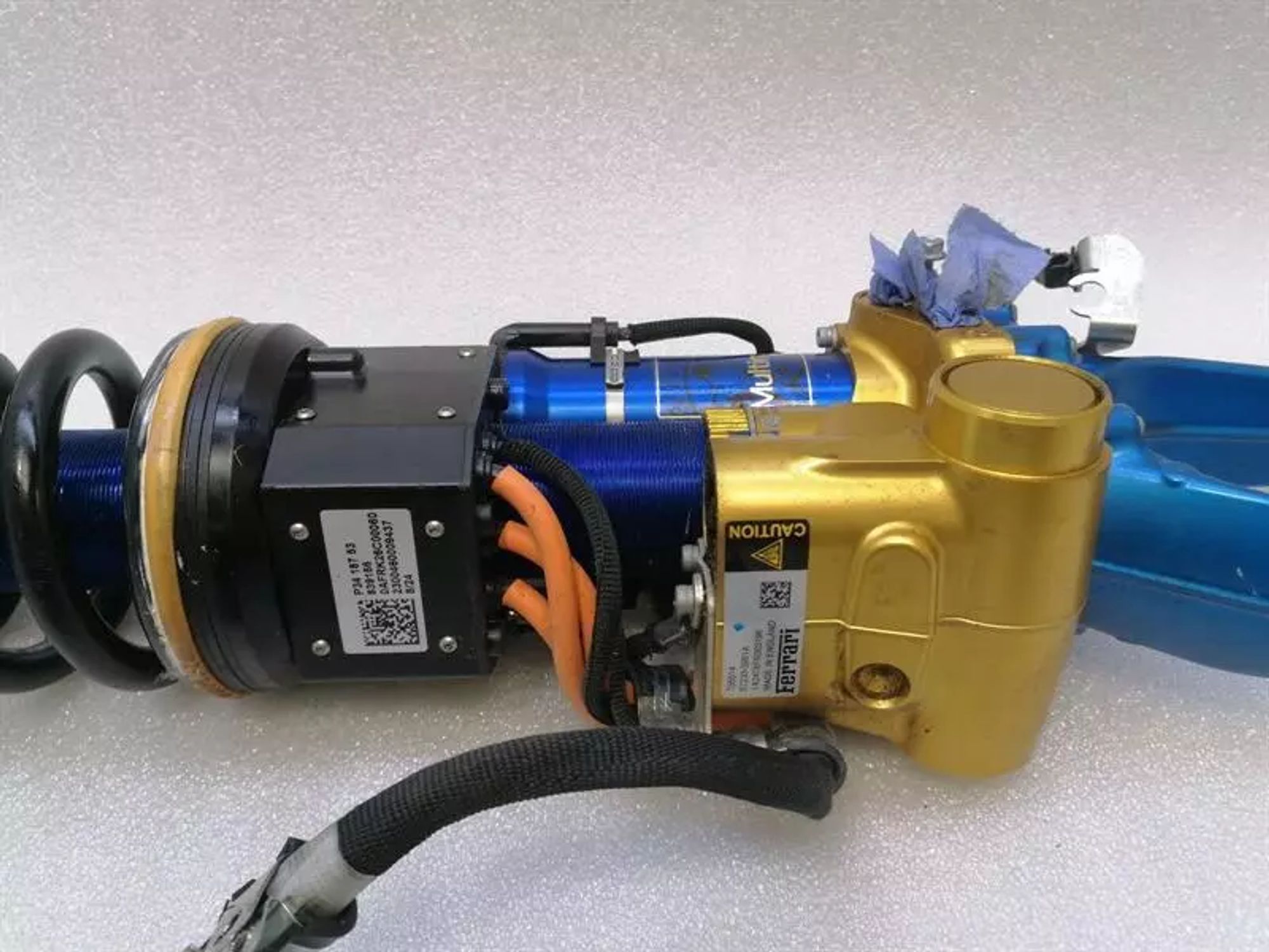 Передний амортизатор Ferrari Purosangue F175, 1250000 рублей, Москва