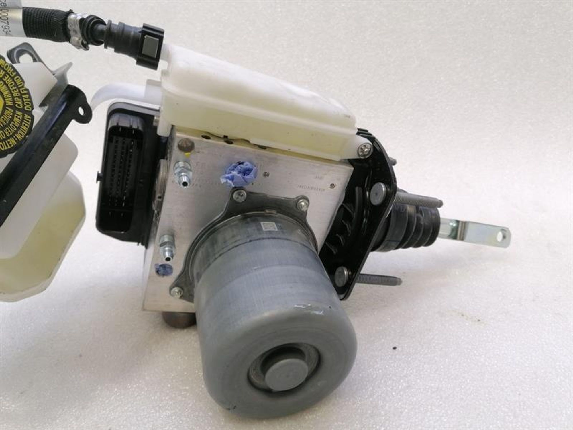 Блок IPB усилителя тормозов Ferrari Purosangue F175, 400000 рублей, Москва