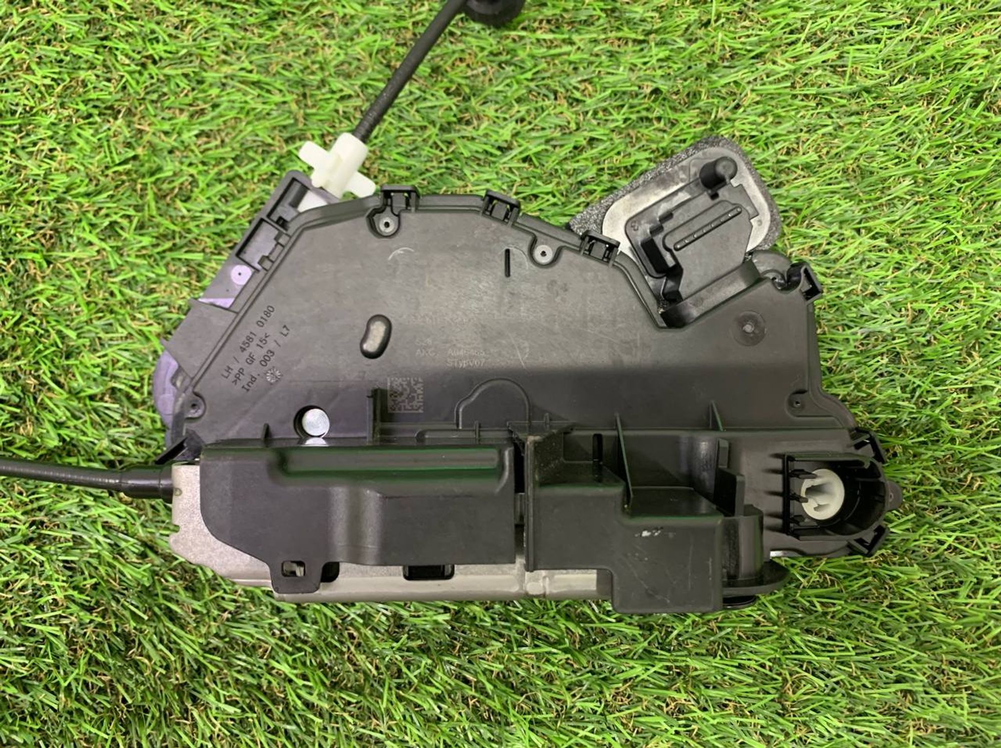 https://ycs.partsauto.market/partsauto-images/thmbs/h353NjtZg3VDP19b5HMt7LlpbQ93/2e3bfac9292214cde50b2995e685d8d5/09e996dcf551d60a4435243f607959d6.jpg