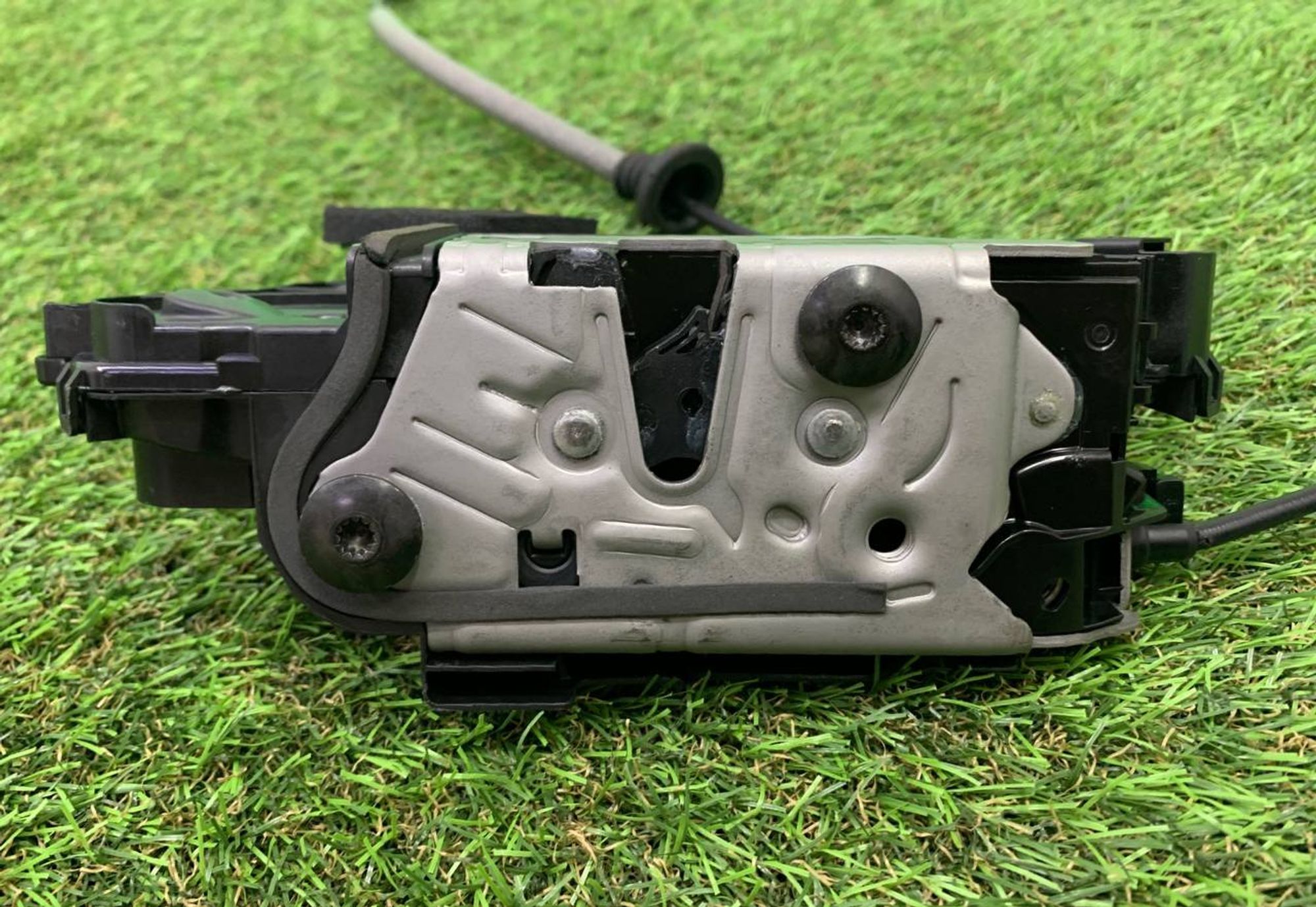 https://ycs.partsauto.market/partsauto-images/thmbs/h353NjtZg3VDP19b5HMt7LlpbQ93/2e3bfac9292214cde50b2995e685d8d5/c336faf1d966fe4eb2aaec13f45bb4c5.jpg