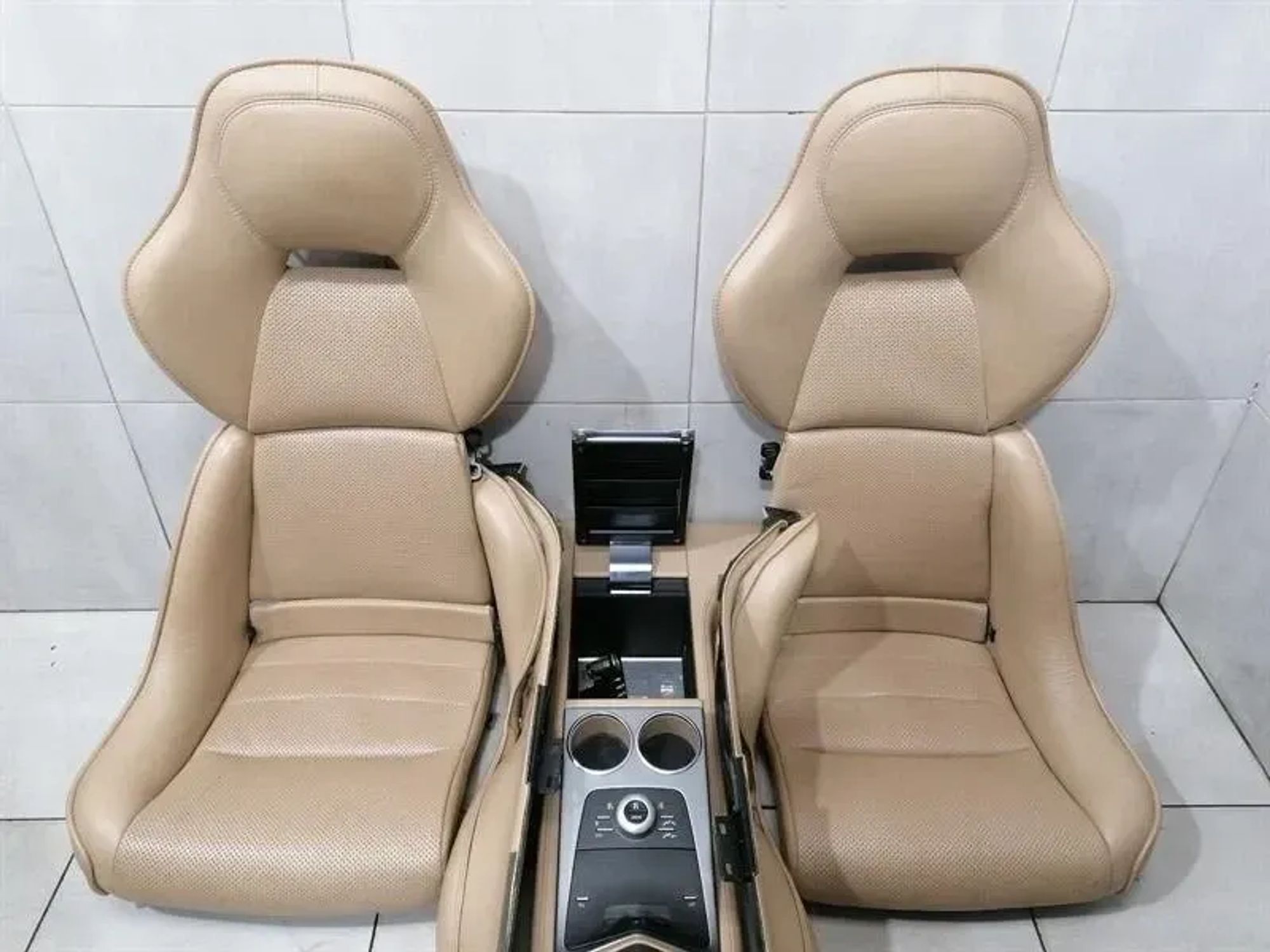 https://ycs.partsauto.market/partsauto-images/thmbs/h353NjtZg3VDP19b5HMt7LlpbQ93/2e6b2981418fd19987d15d4d610375b7/0ed70aa103e2b95ecb6b04fa2b11bc33.jpg