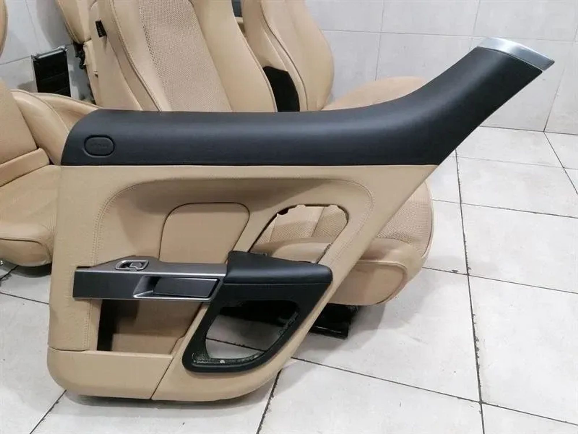 Салон Aston Martin Rapide seat с вентиляцией, 550000 рублей, Москва