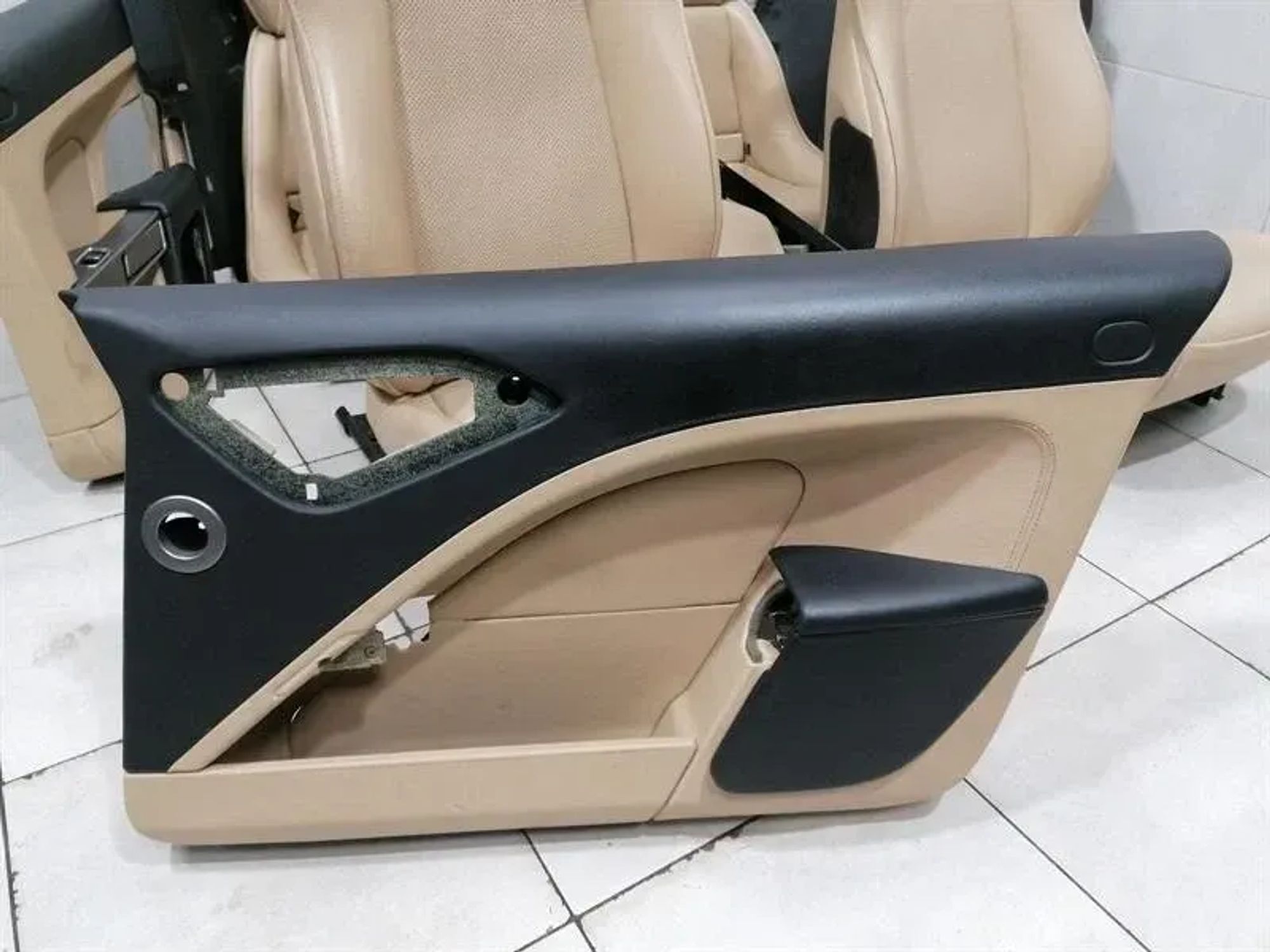 Салон Aston Martin Rapide seat с вентиляцией, 550000 рублей, Москва