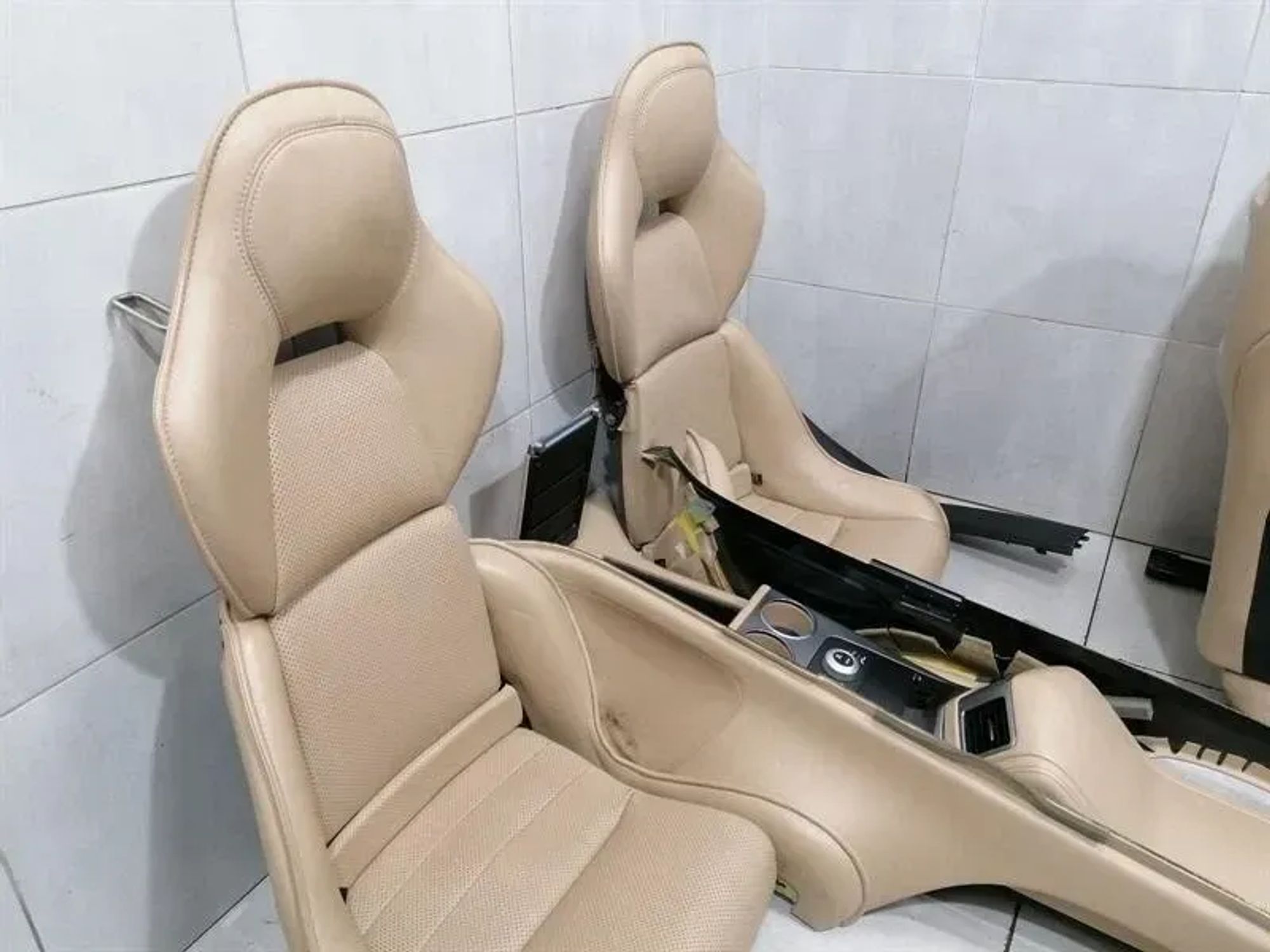 Салон Aston Martin Rapide seat с вентиляцией, 550000 рублей, Москва
