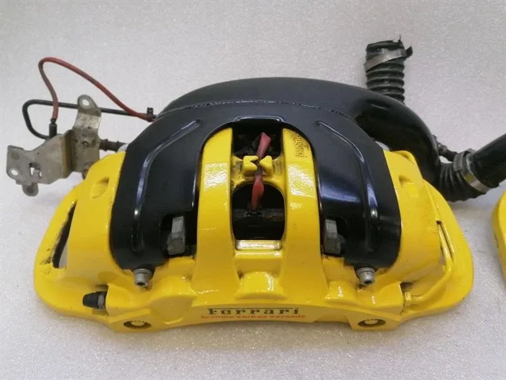 Комплект суппортов переднего тормоза Ferrari 812 Superfast, 545000 рублей, Москва