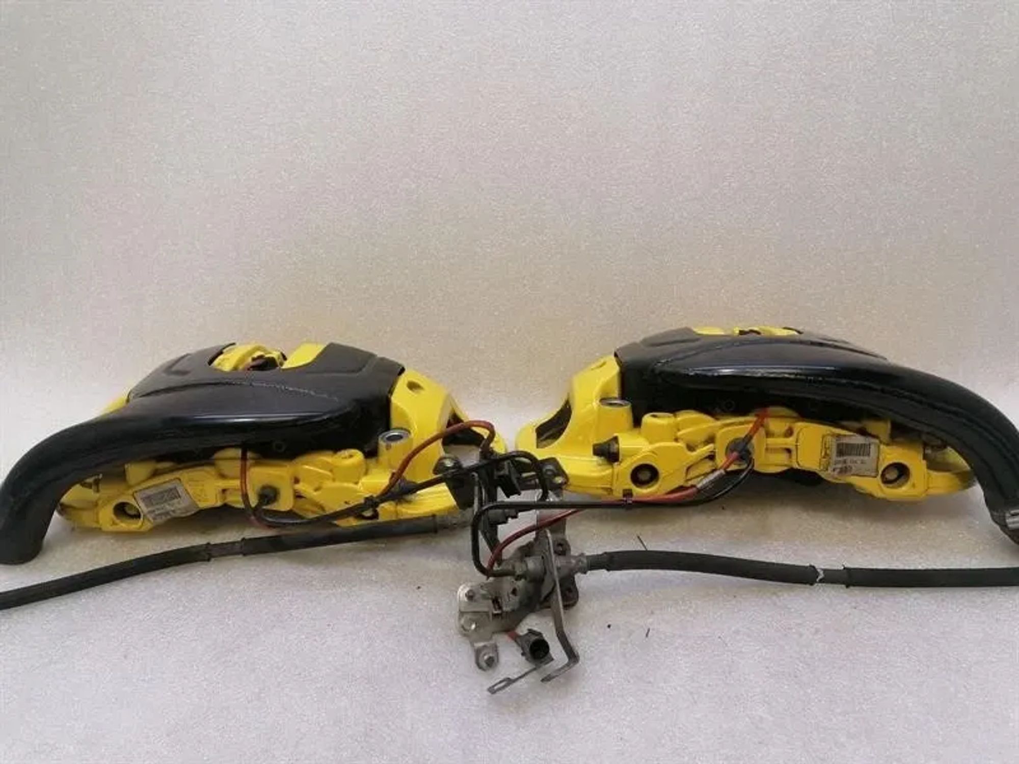 Комплект суппортов переднего тормоза Ferrari 812 Superfast, 545000 рублей, Москва