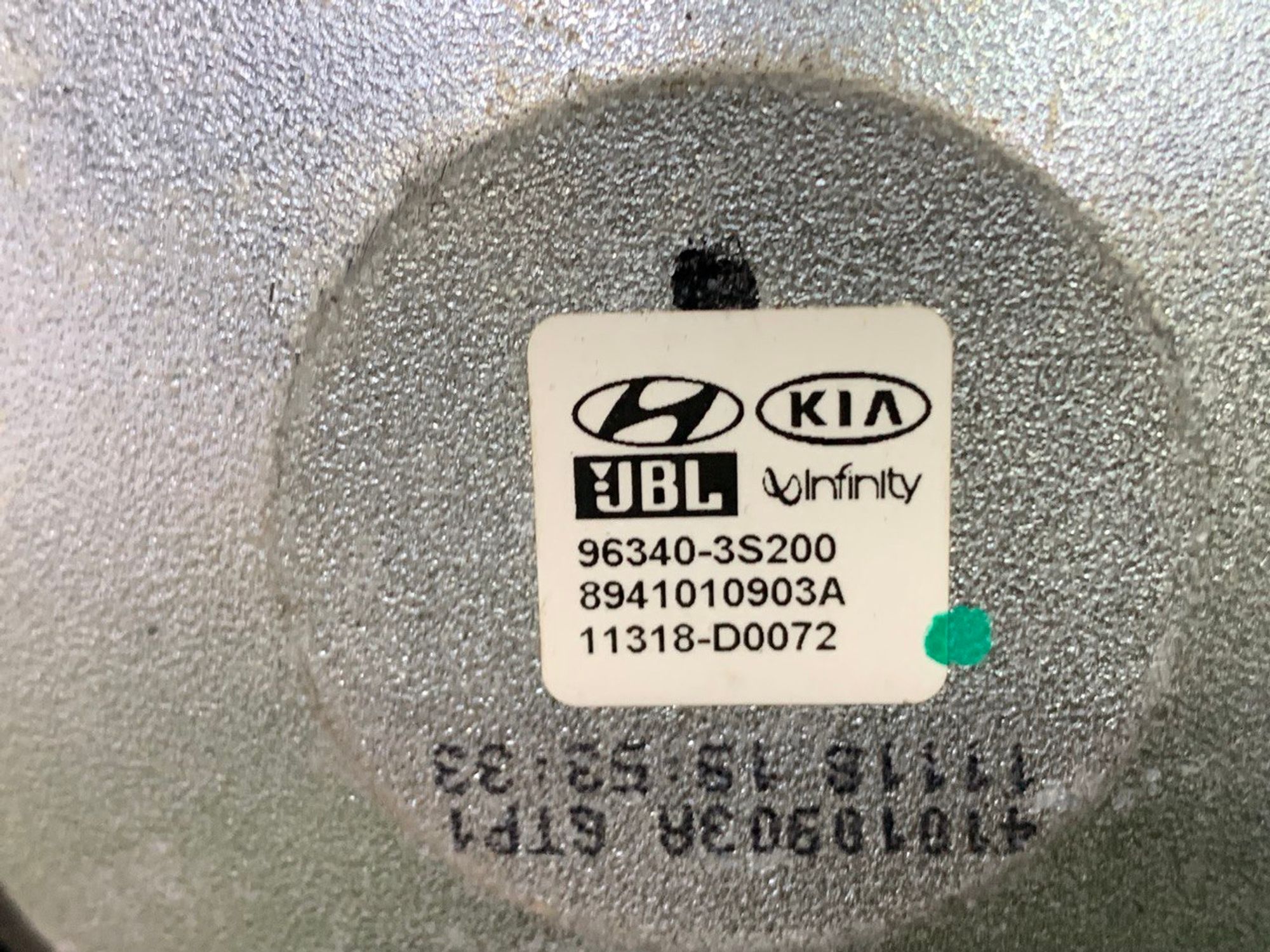 https://ycs.partsauto.market/partsauto-images/thmbs/h353NjtZg3VDP19b5HMt7LlpbQ93/33c7d27633c92fc2dbb2569ec36bcb26/7e0277c55af5935b00a0c9d24af6881a.jpg