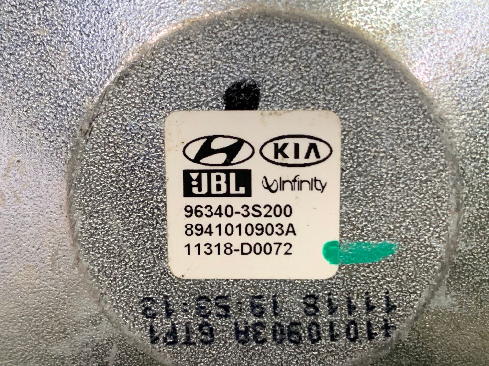 https://ycs.partsauto.market/partsauto-images/thmbs/h353NjtZg3VDP19b5HMt7LlpbQ93/33c7d27633c92fc2dbb2569ec36bcb26/a394f323cbd9d40d7dbaac9f93a0bfb9.jpg