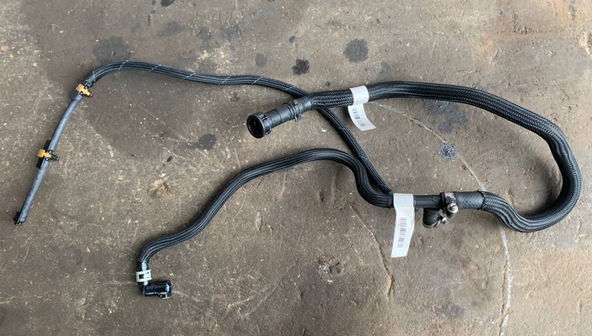 https://ycs.partsauto.market/partsauto-images/thmbs/h353NjtZg3VDP19b5HMt7LlpbQ93/3470c4dad045aecaf6862a169b92d77c/addeea7c4ba5f3bbda20c91d517f5a55.jpg