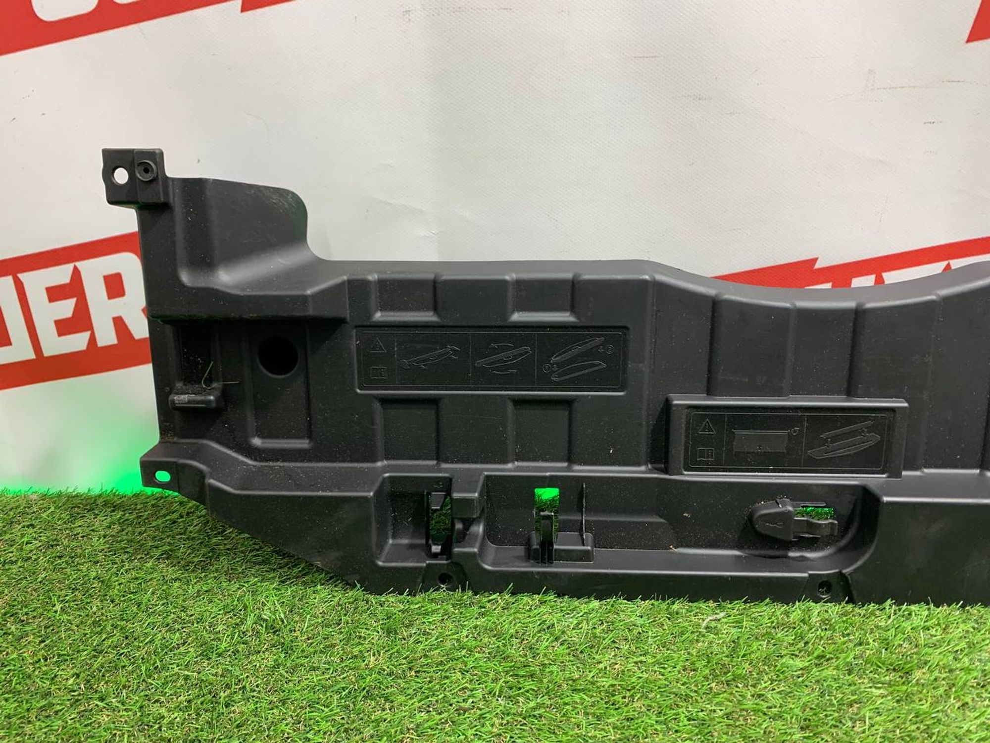 https://ycs.partsauto.market/partsauto-images/thmbs/h353NjtZg3VDP19b5HMt7LlpbQ93/363f5281446c5200a622737fca716b80/ec2435268275e0264fe3259a4f444145.jpg