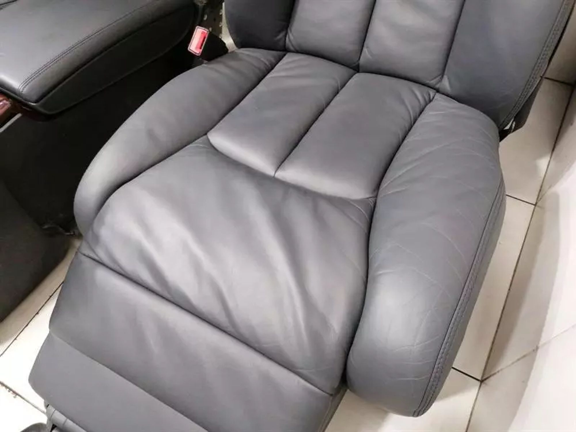 https://ycs.partsauto.market/partsauto-images/thmbs/h353NjtZg3VDP19b5HMt7LlpbQ93/3a752ec151b39b2107781674c6644730/3d7d40d870e48d16737d61a15b2adc3f.jpg
