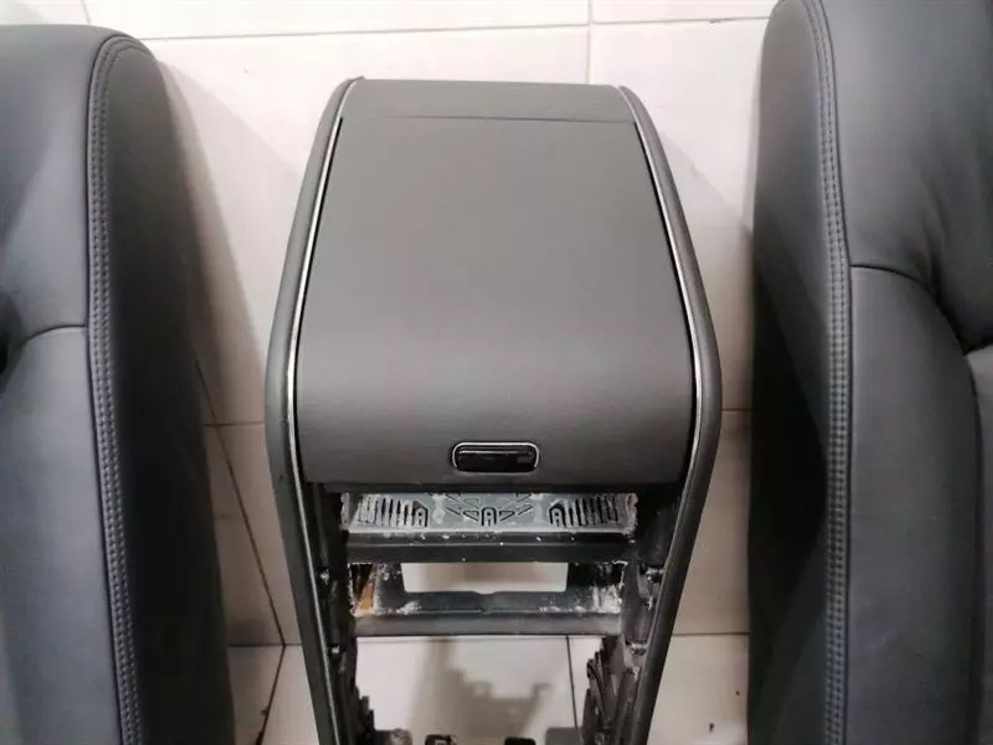 https://ycs.partsauto.market/partsauto-images/thmbs/h353NjtZg3VDP19b5HMt7LlpbQ93/3a752ec151b39b2107781674c6644730/630f71470c5d5a653a2e65d4347fd878.jpg
