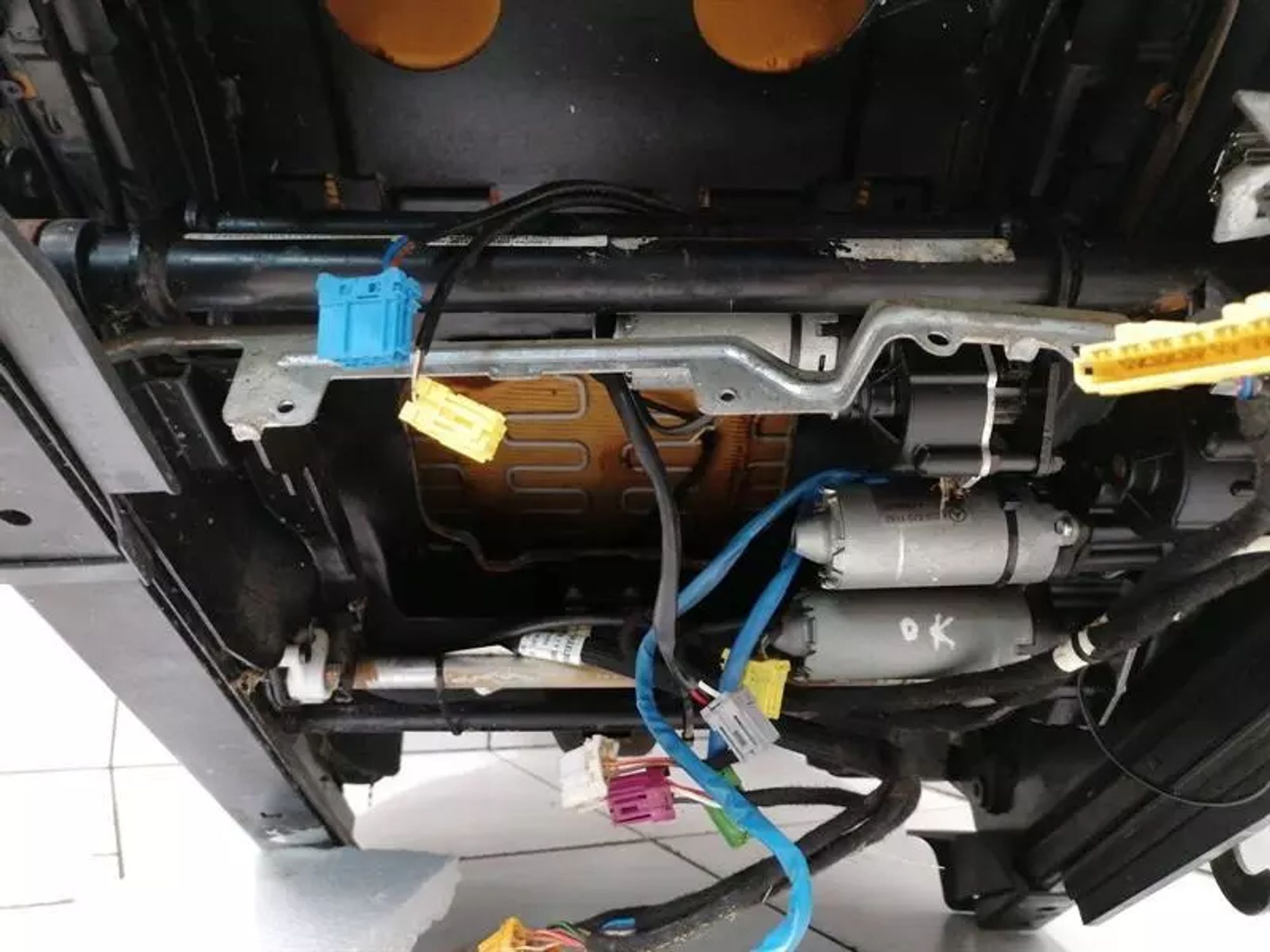 https://ycs.partsauto.market/partsauto-images/thmbs/h353NjtZg3VDP19b5HMt7LlpbQ93/3a752ec151b39b2107781674c6644730/b14eb871ac81917bfabef0515dca8c27.jpg