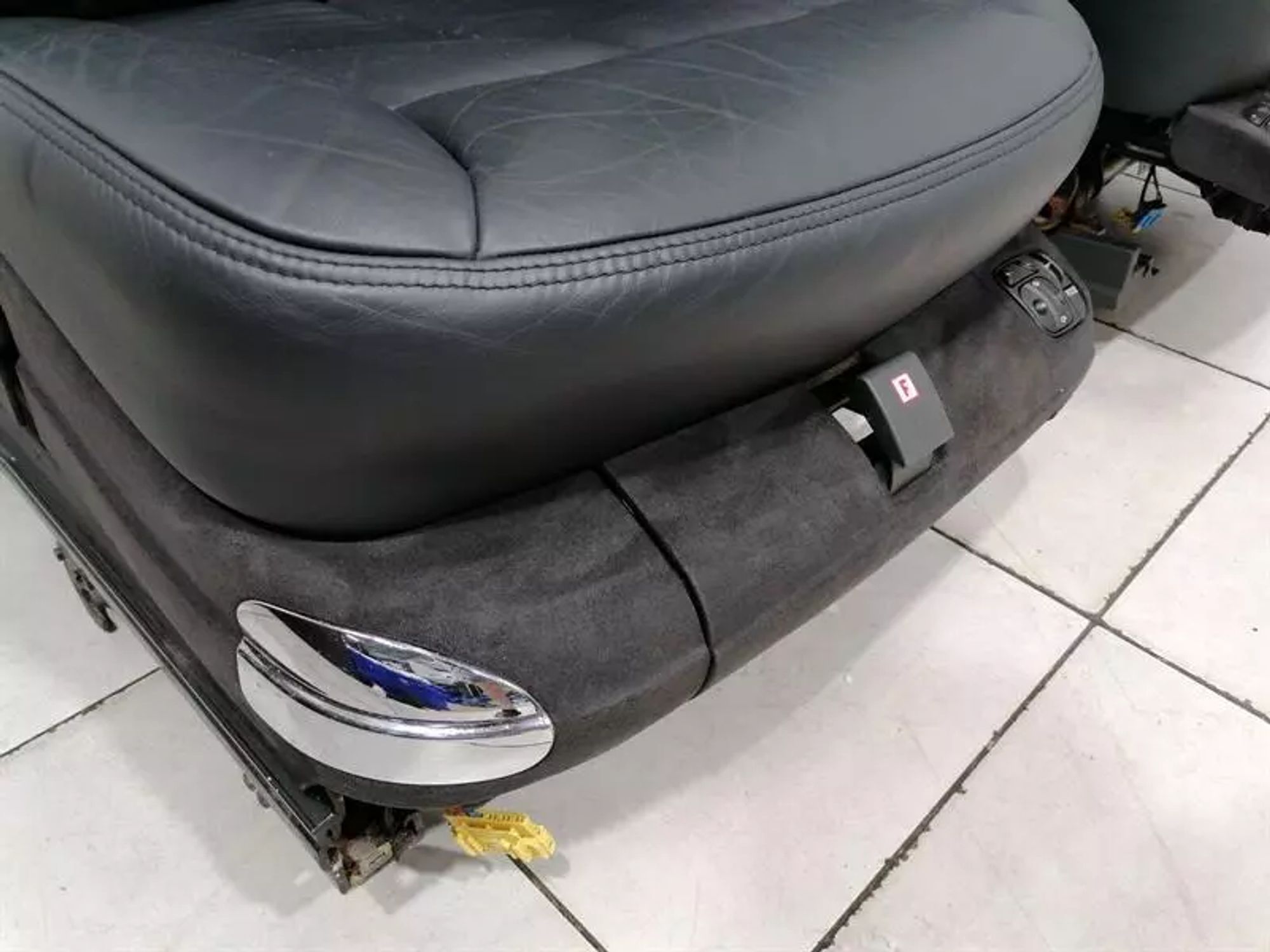 https://ycs.partsauto.market/partsauto-images/thmbs/h353NjtZg3VDP19b5HMt7LlpbQ93/3a752ec151b39b2107781674c6644730/ed087f655194de8dd8d36759f8405218.jpg