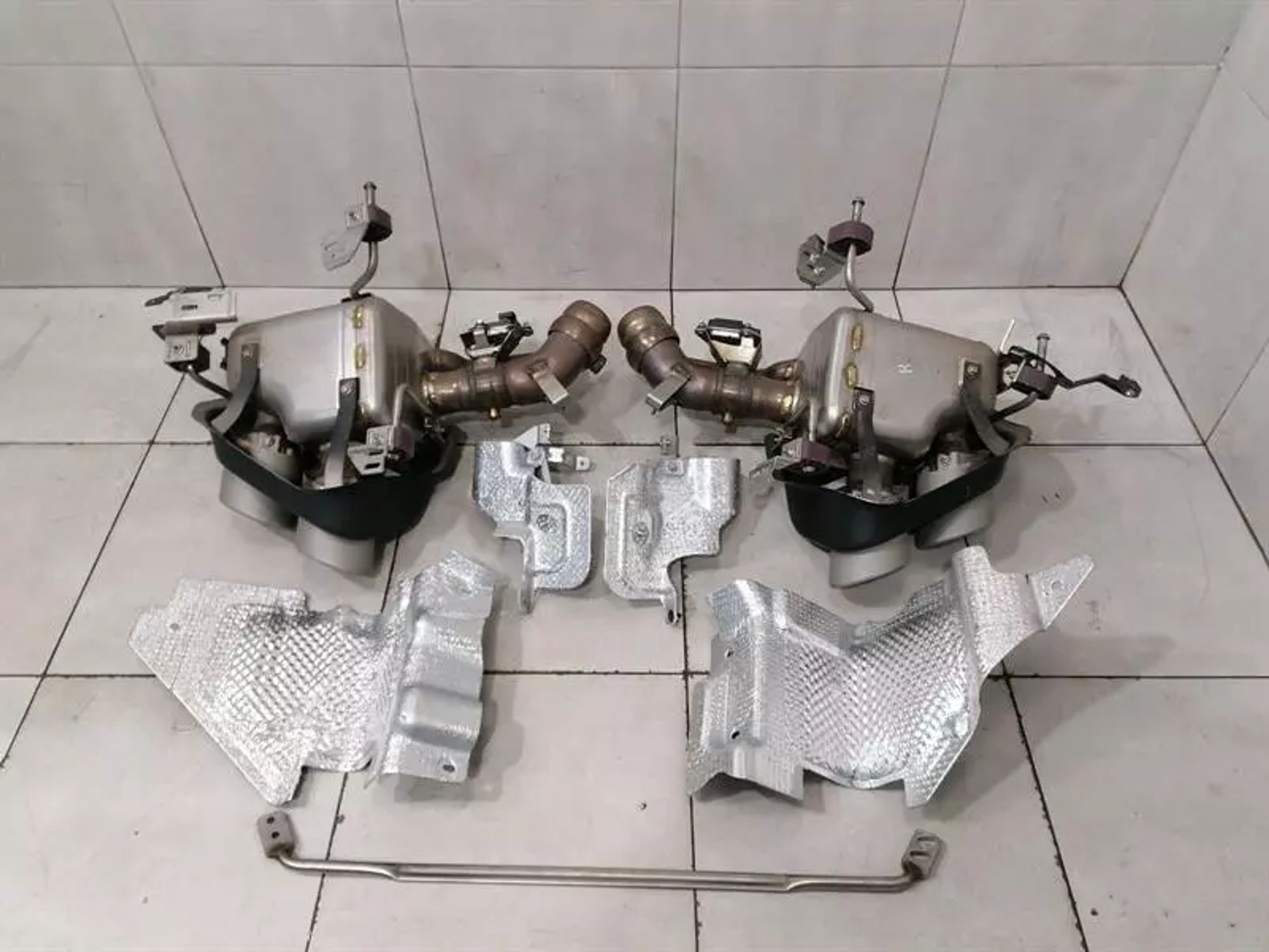 Глушитель выхлопа Ferrari Purosangue F175 Титановый, 930000 рублей, Москва