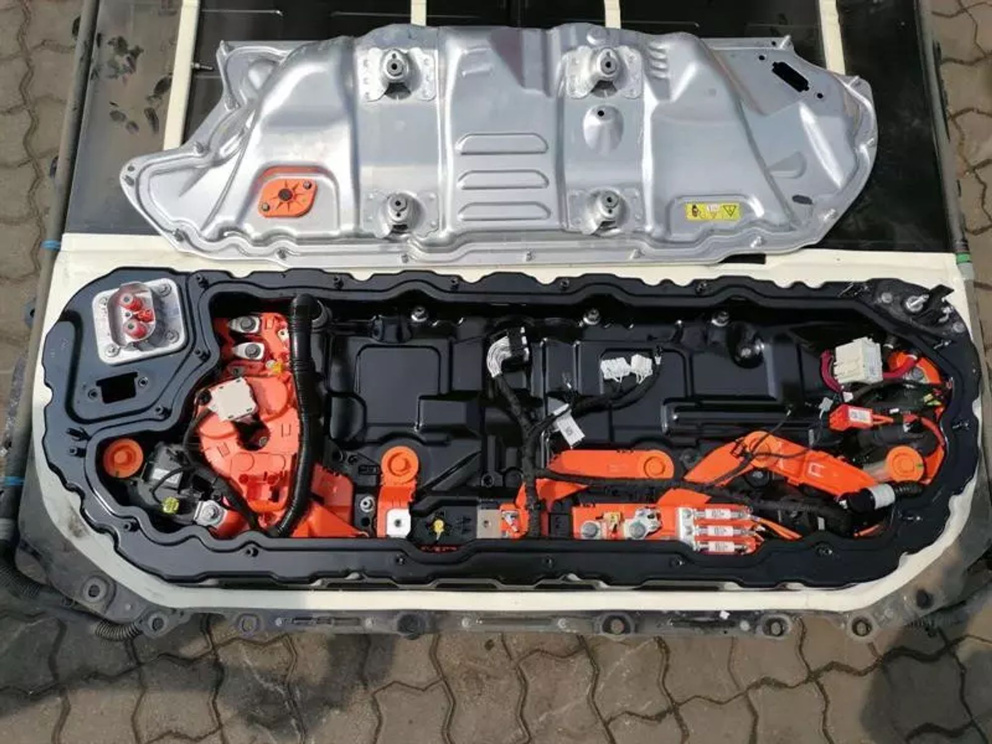 TESLA MODEL 3 STANDARD RANGE АККУМУЛЯТОРНАЯ БАТАРЕЯ, 1100000 рублей, Москва