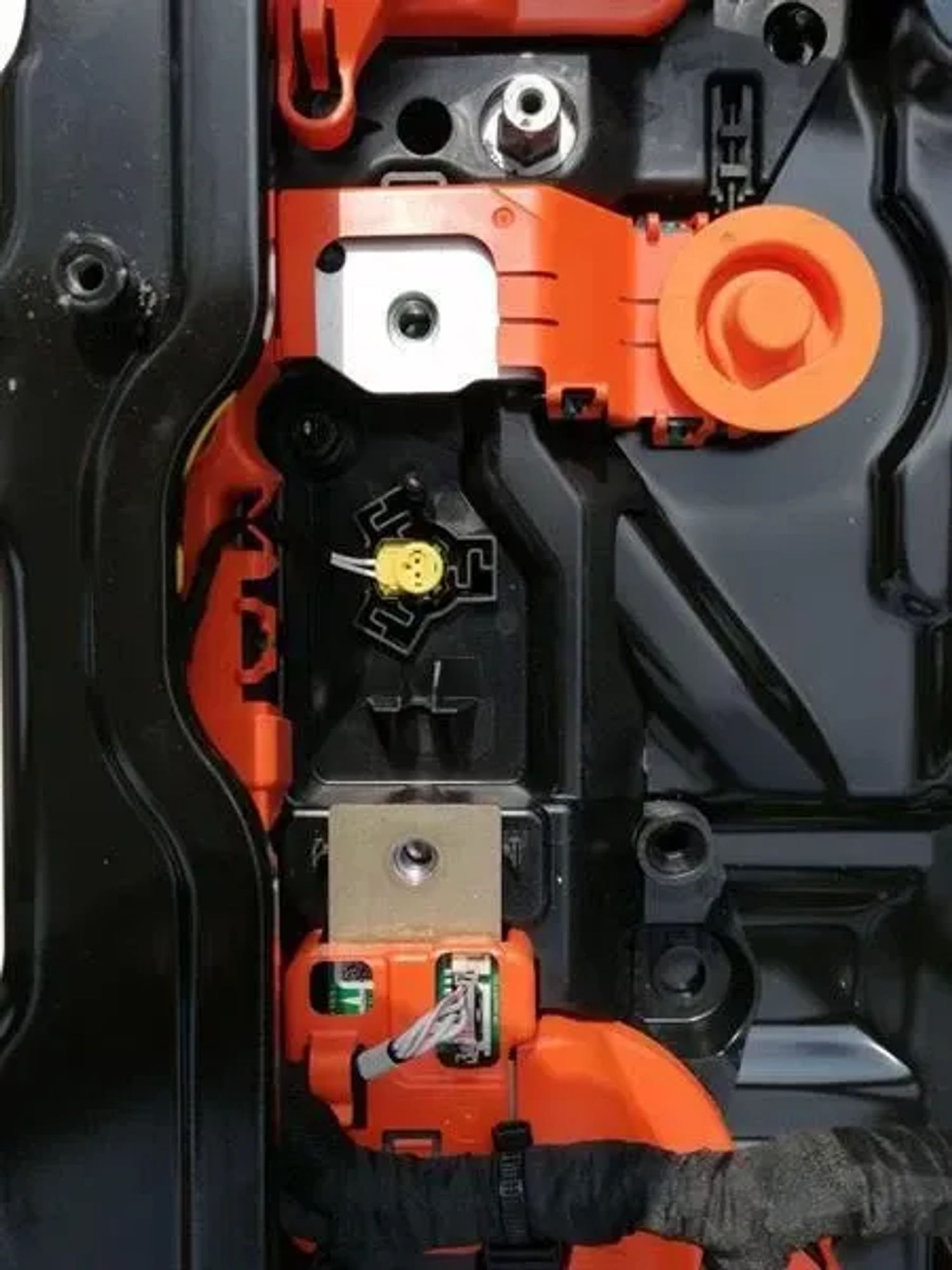 TESLA MODEL 3 STANDARD RANGE АККУМУЛЯТОРНАЯ БАТАРЕЯ, 1100000 рублей, Москва