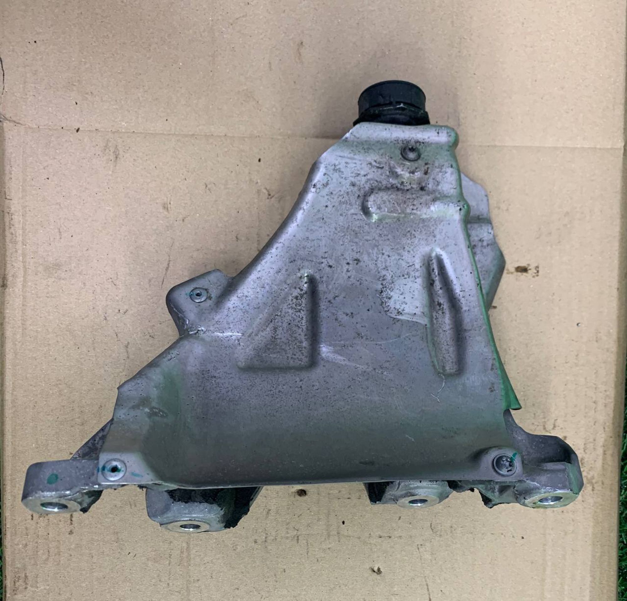 Кронштейн двигателя правый BMW X5 F15, 3000 рублей, Москва